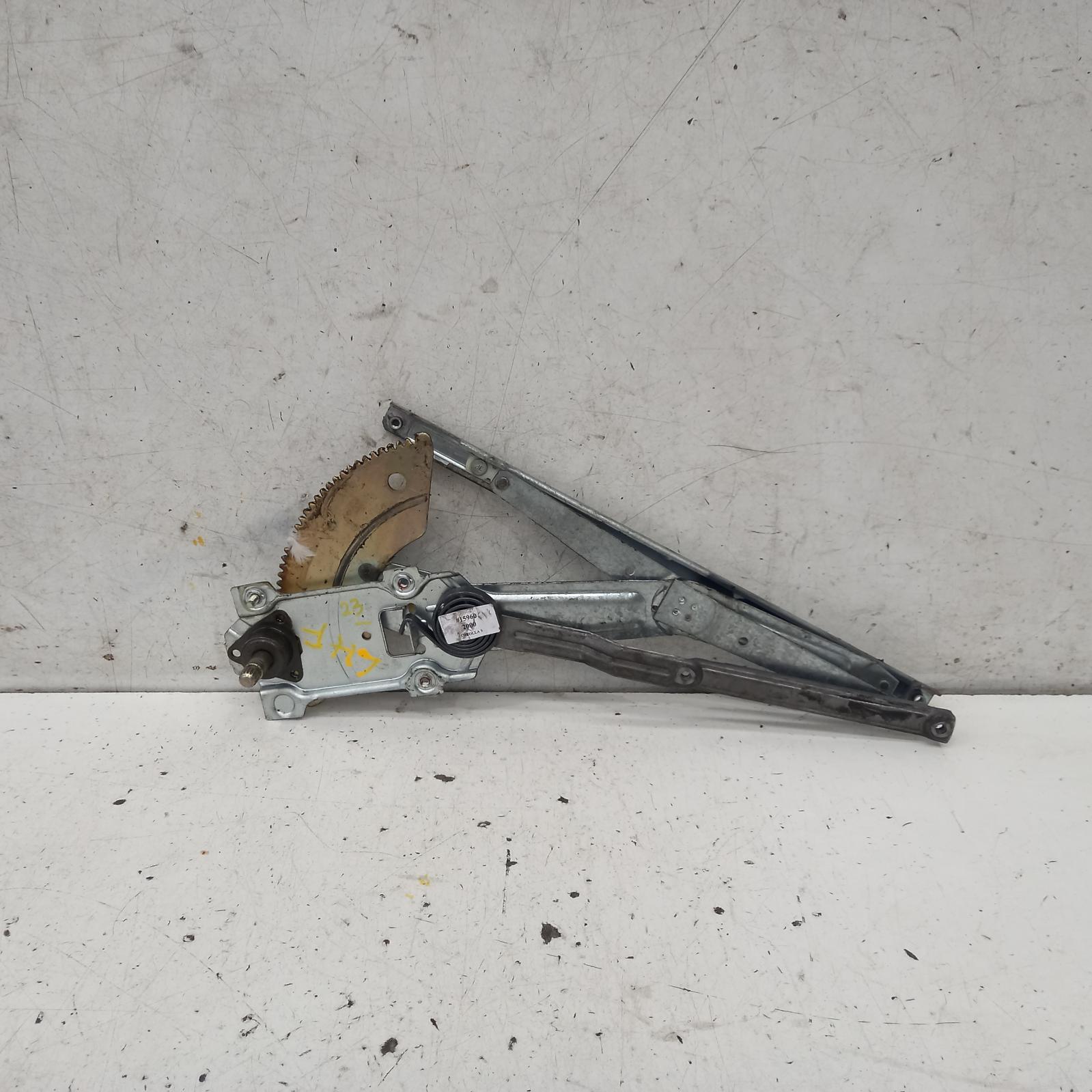 View Auto part Left Front Window Reg/Motor Toyota Corolla 2000