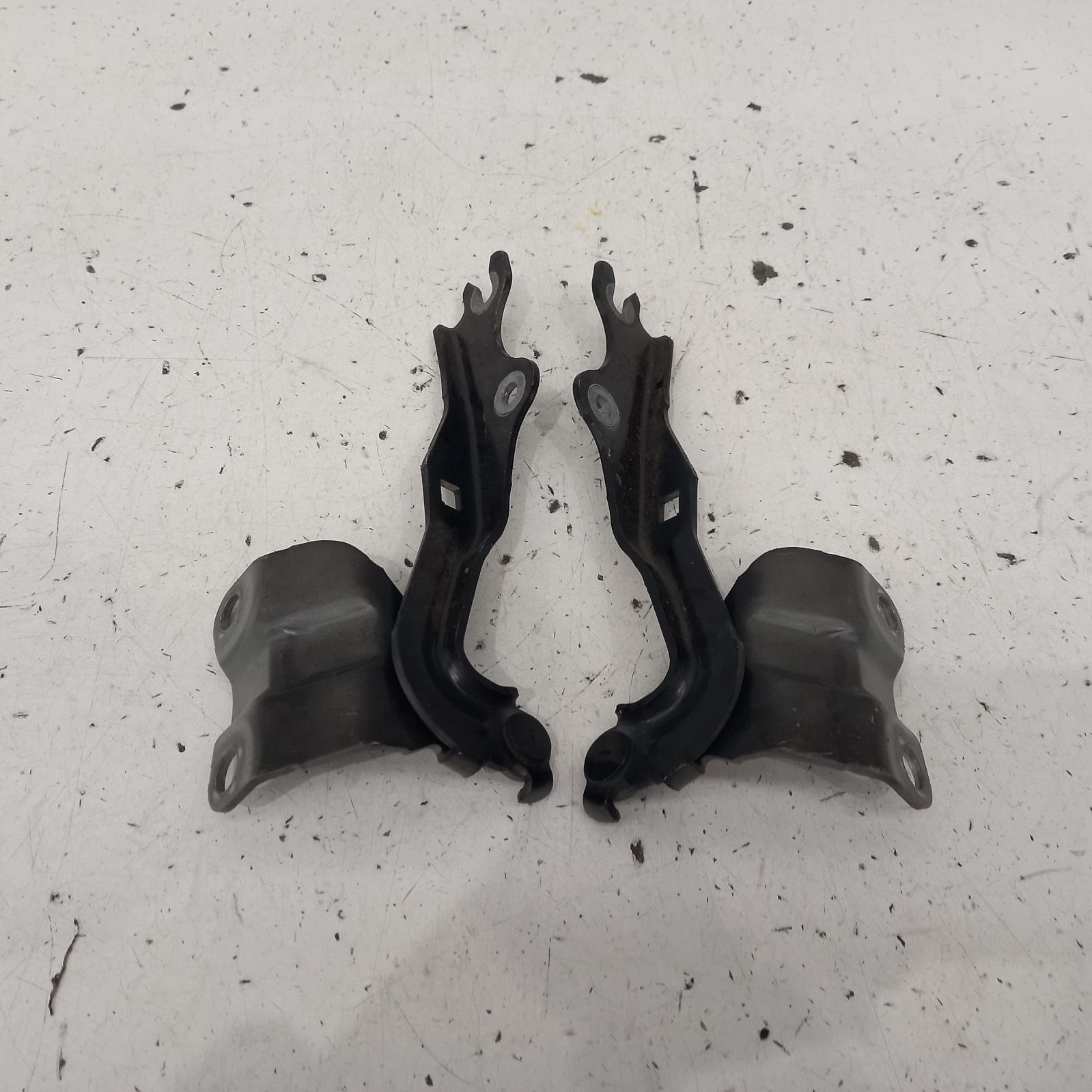 View Auto part Bonnet Hinge/Strut Mazda 6 2010