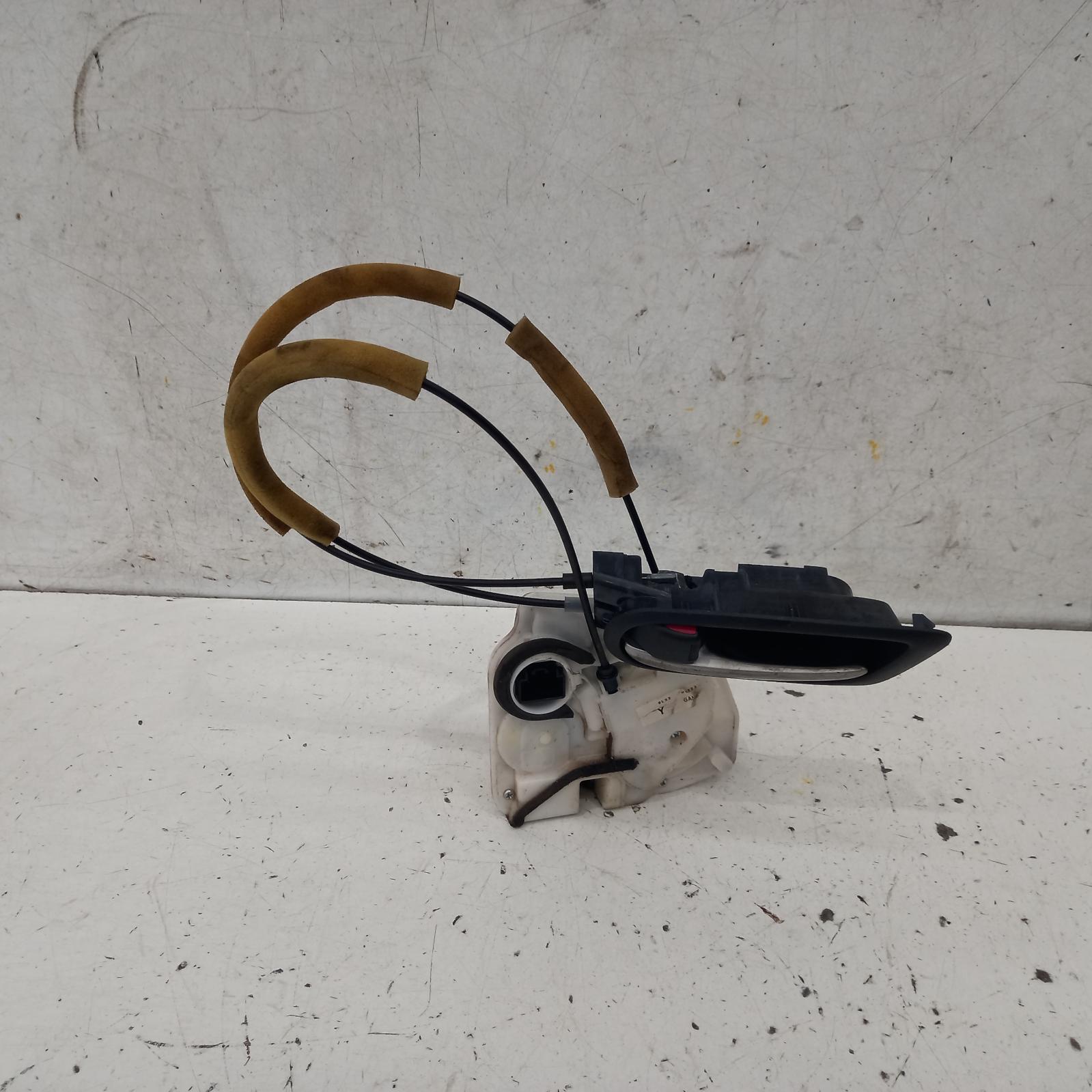 View Auto part Door/Boot/Gate Lock Mazda 6 2010