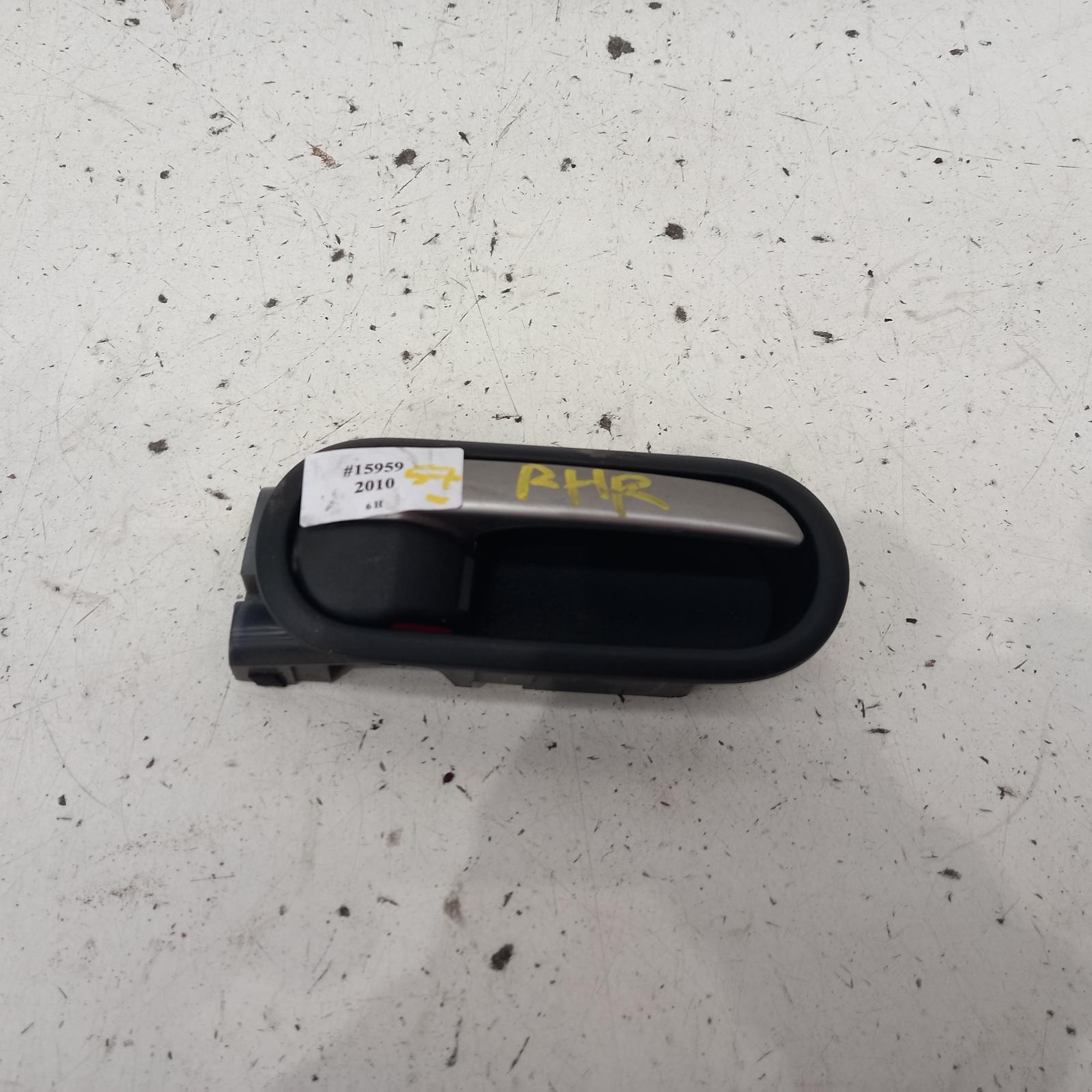 View Auto part Door Handle Mazda 6 2010