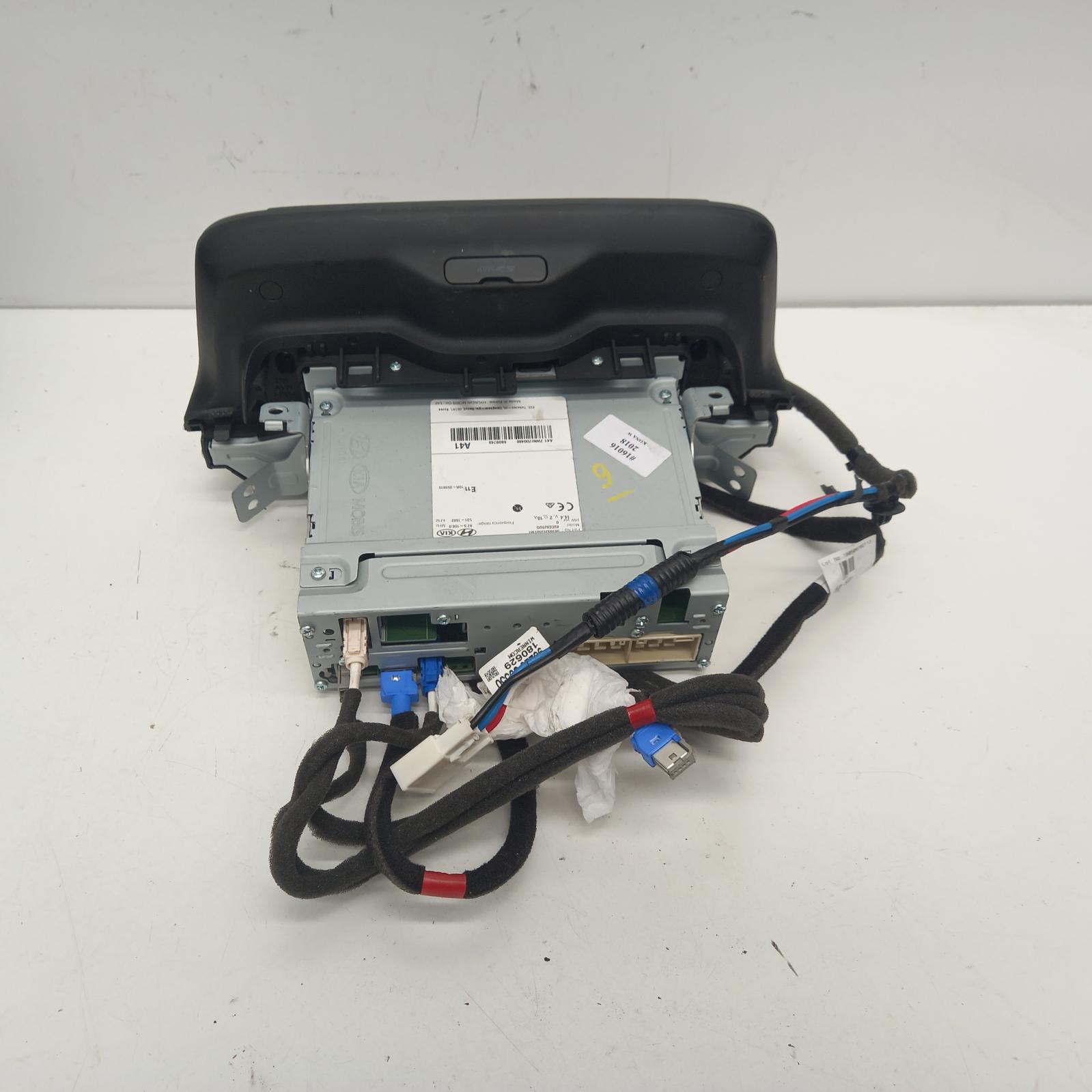 View Auto part Radio/Cd/Dvd/Sat/Tv Hyundai Kona 2018