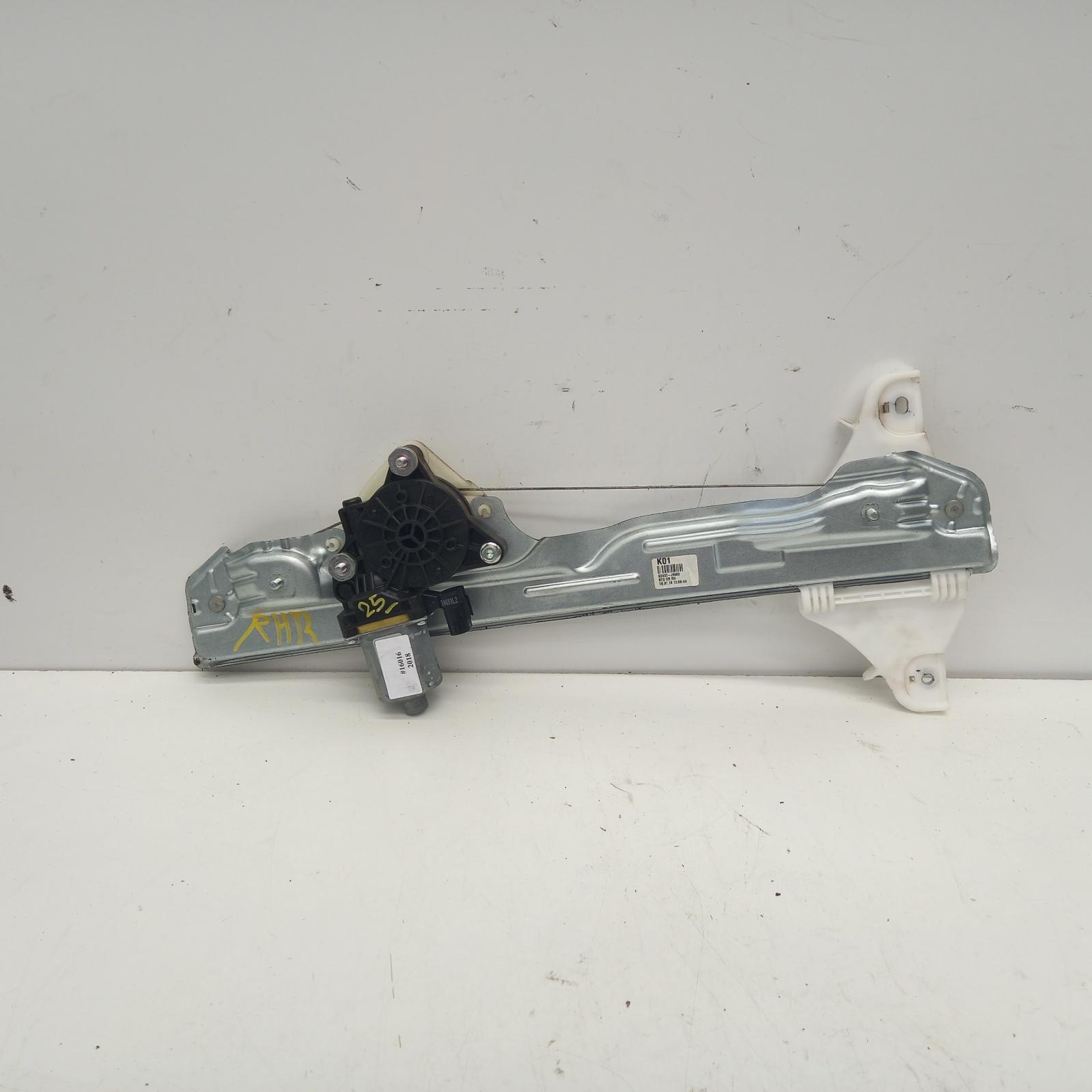 2018 Hyundai Kona Right Rear Wnd Reg/Motor View Auto part Right Rear Wnd Reg/Motor Hyundai Kona 2018
