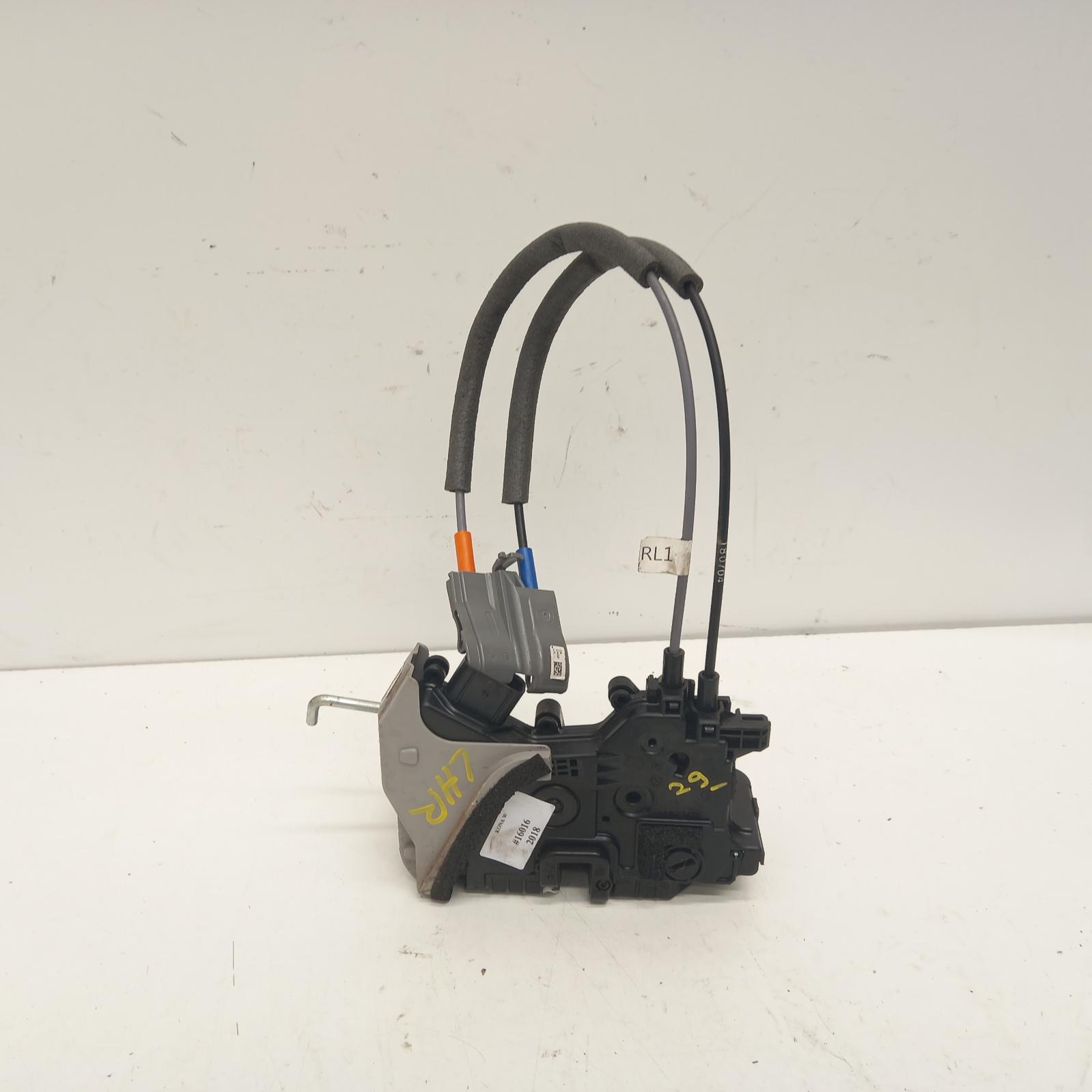 2018 Hyundai Kona Door/Boot/Gate Lock View Auto part Door/Boot/Gate Lock Hyundai Kona 2018