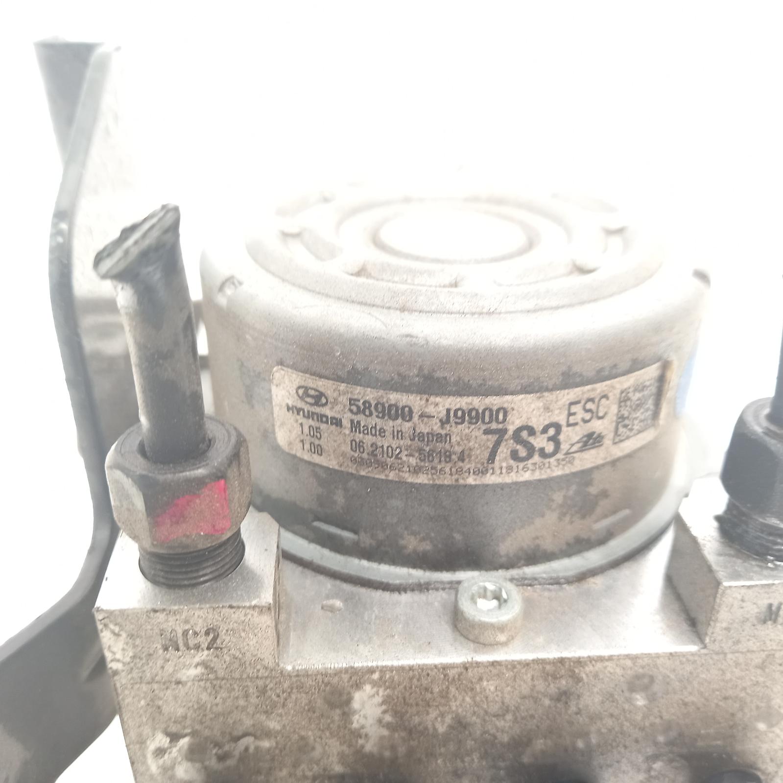 2018 Hyundai Kona Abs Pump/Modulator View Auto part Abs Pump/Modulator Hyundai Kona 2018