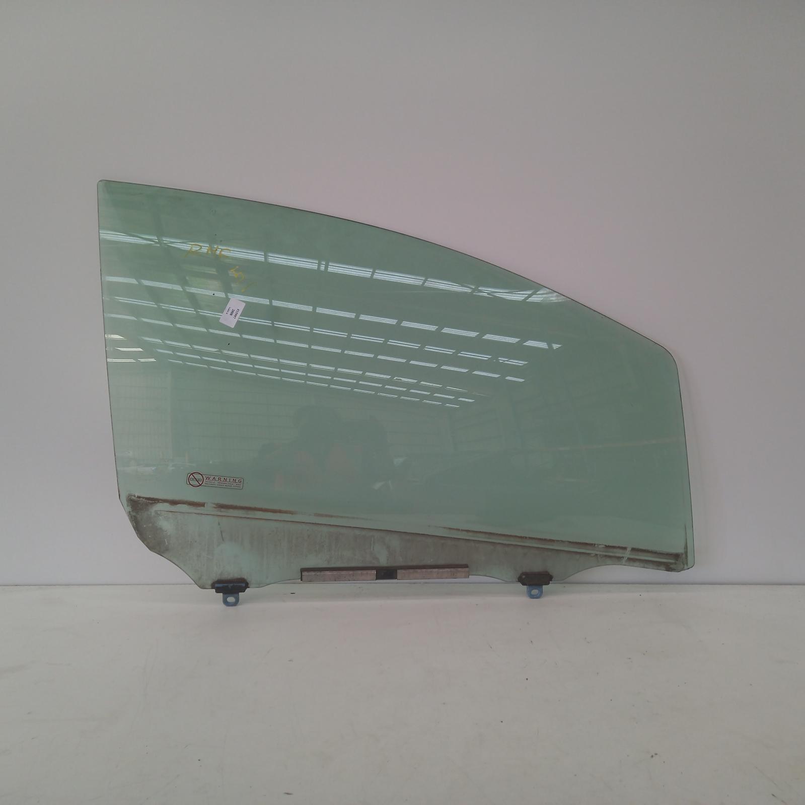 2008 Toyota Yaris Right Front Door Window View Auto part Right Front Door Window Toyota Yaris 2008
