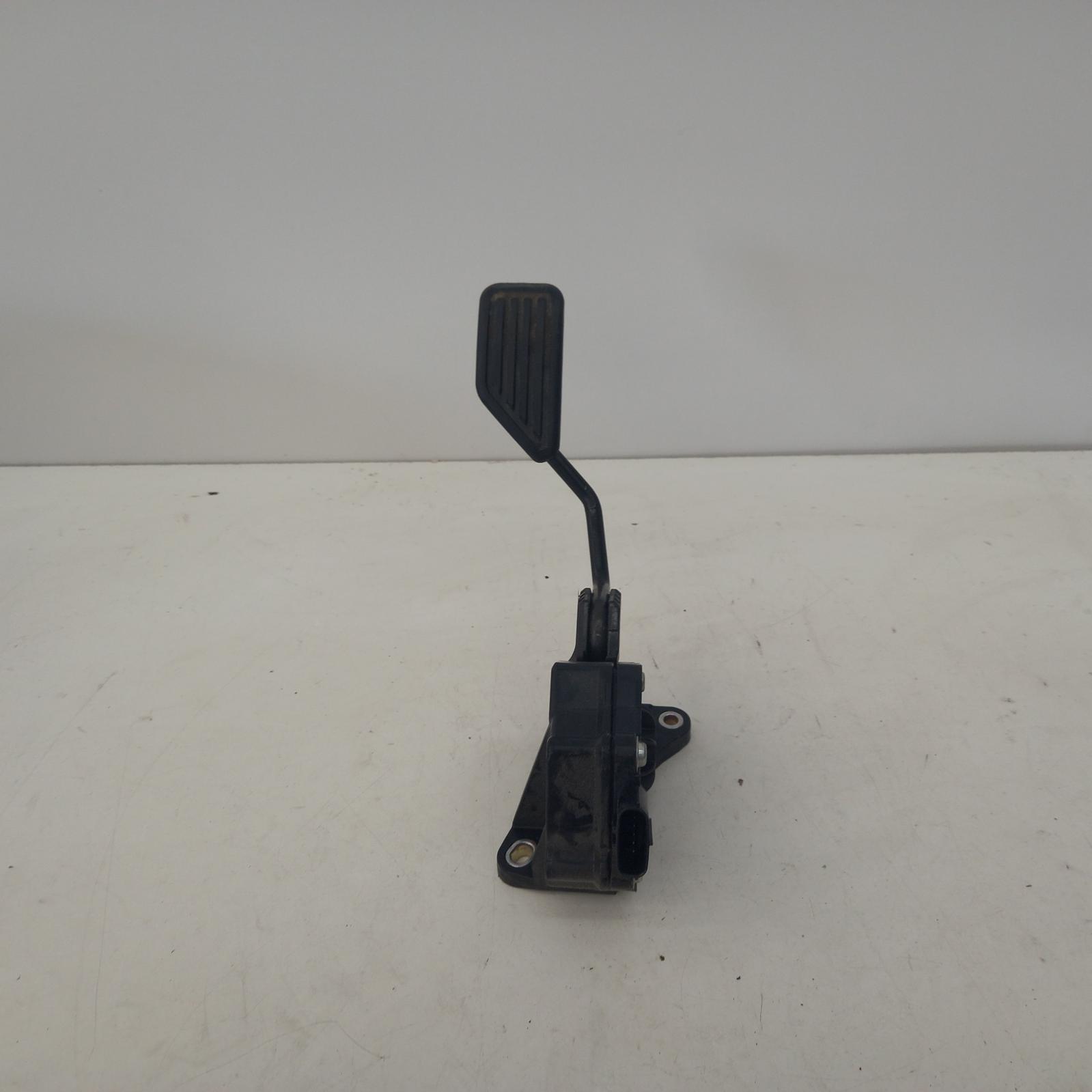2008 Toyota Yaris Pedal Assembly View Auto part Pedal Assembly Toyota Yaris 2008