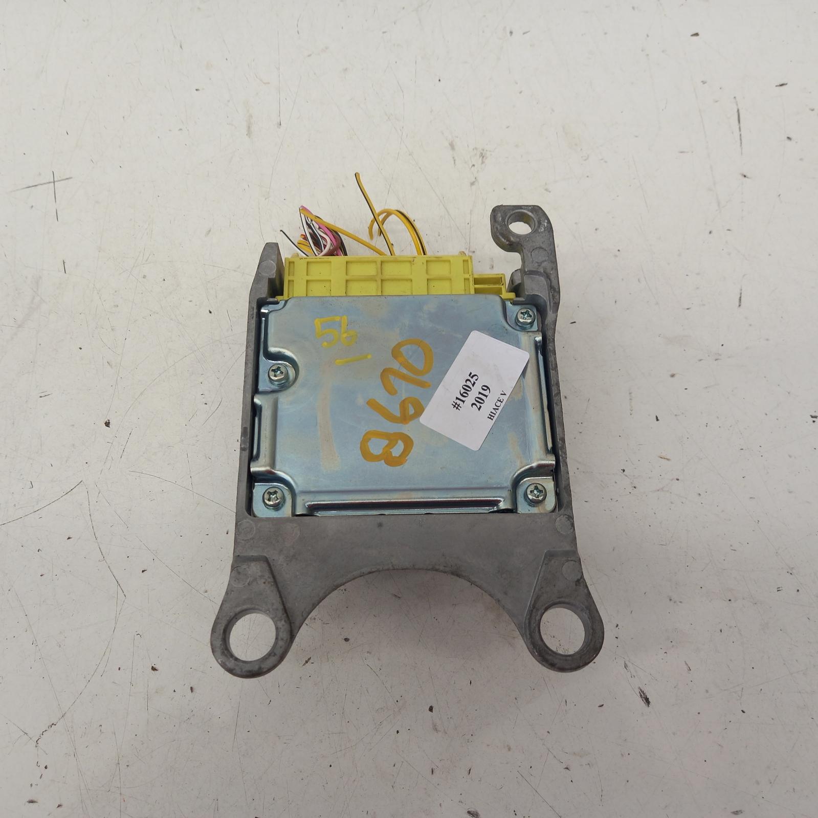 View Auto part Airbag Module/Sensor Toyota Hiace 2019