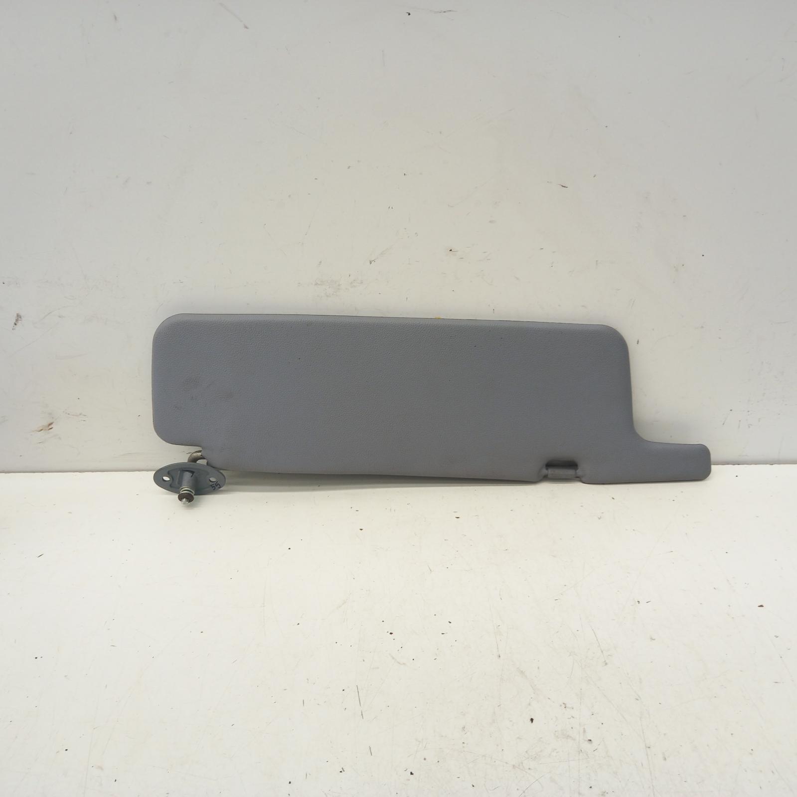 View Auto part Sunvisor Toyota Hilux 2002