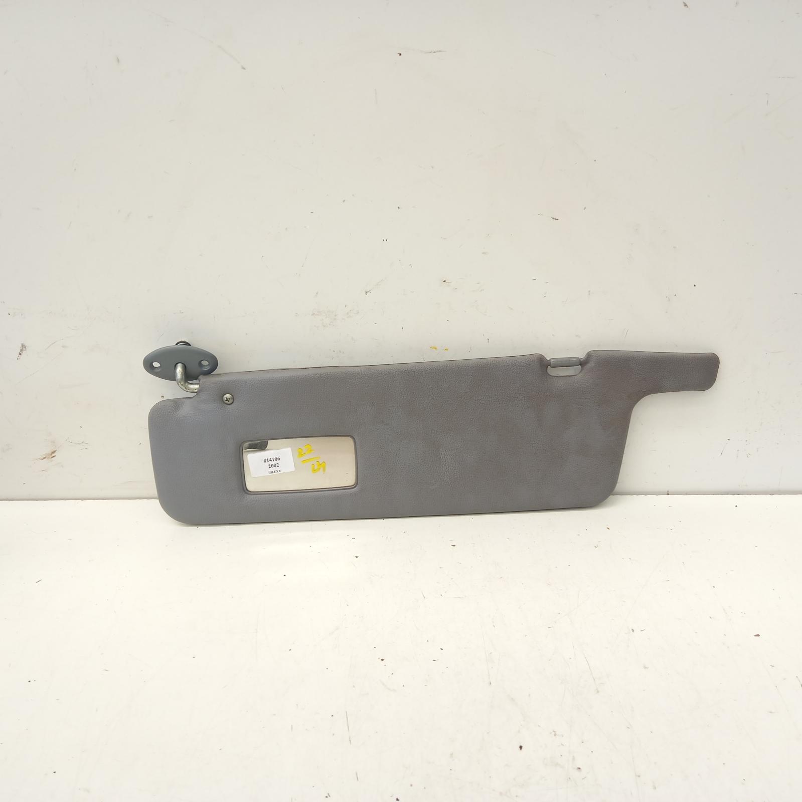 View Auto part Sunvisor Toyota Hilux 2002