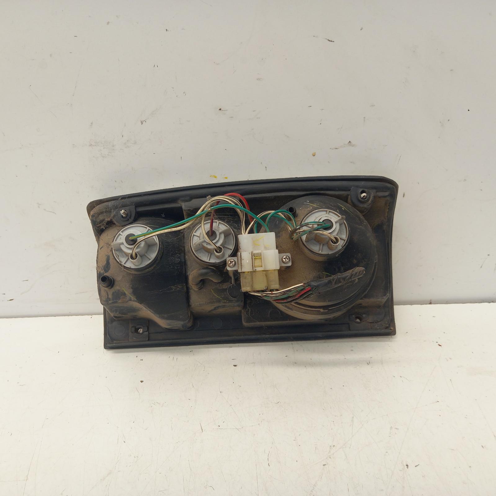 View Auto part Left Taillight Toyota Hilux 1997