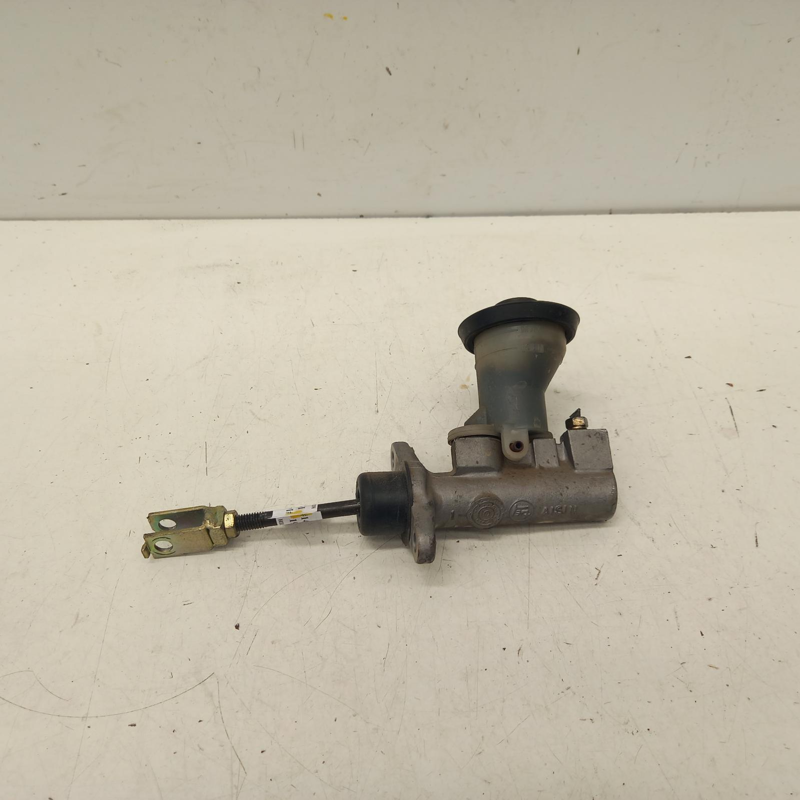 View Auto part Clutch Master Cylind Toyota Hilux 1997