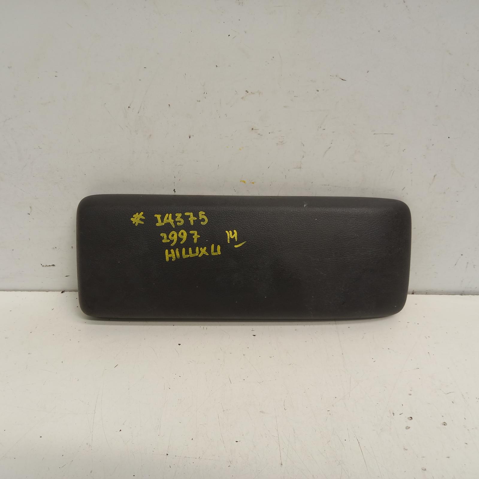 View Auto part Console Toyota Hilux 1997