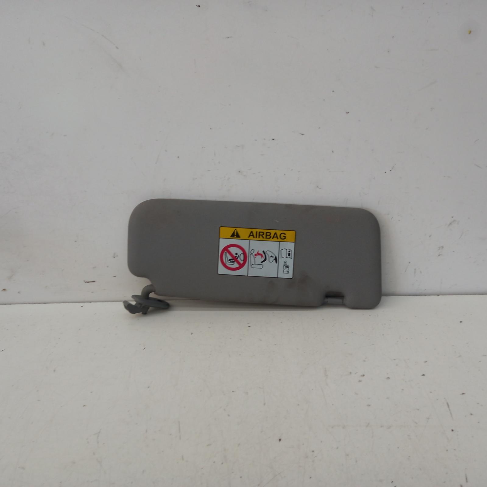 View Auto part Sunvisor Hyundai Accent 2015