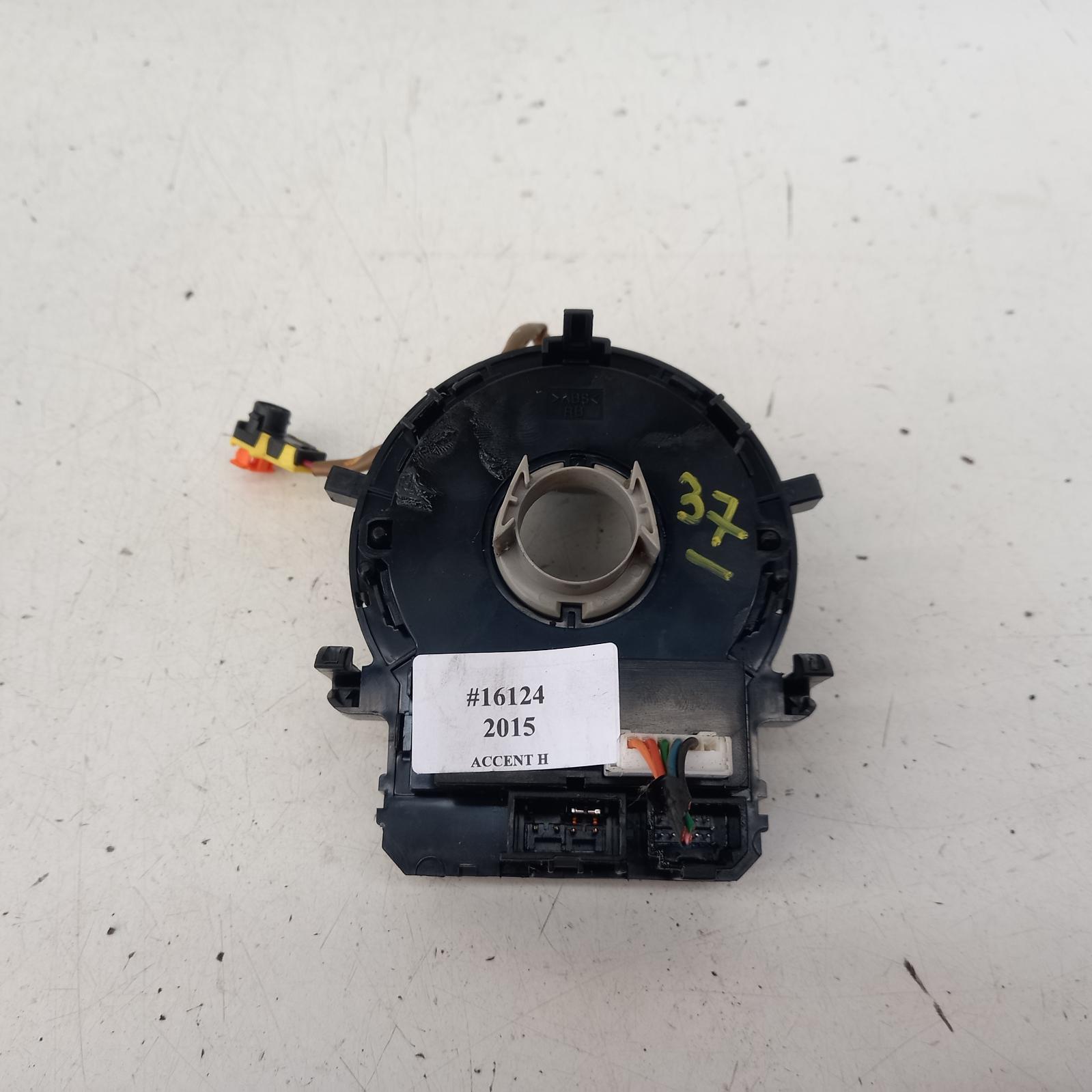 View Auto part Airbag Module/Sensor Hyundai Accent 2015