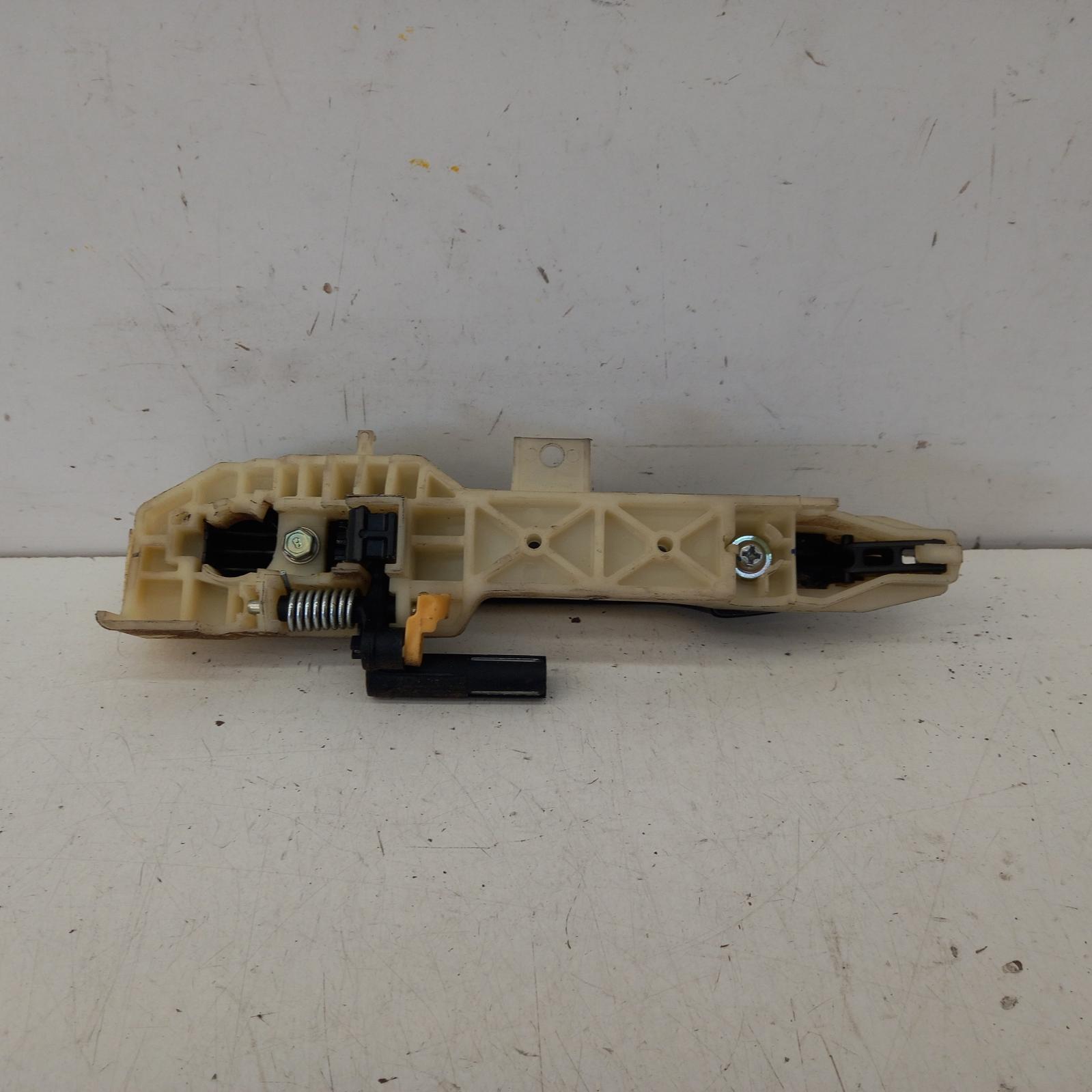 View Auto part Door Handle Hyundai Accent 2015