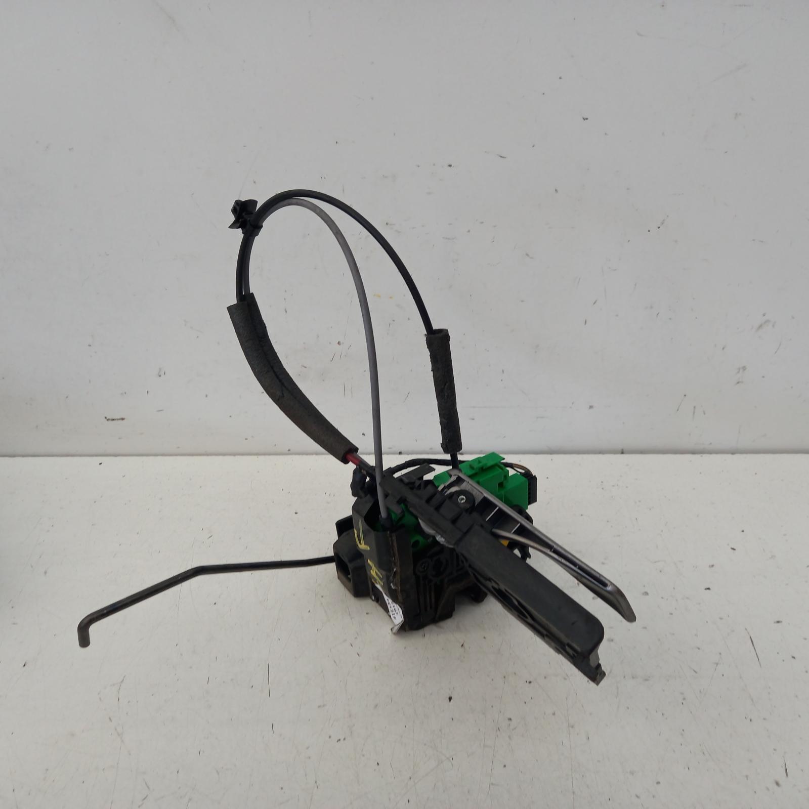 View Auto part Door/Boot/Gate Lock Hyundai Accent 2015