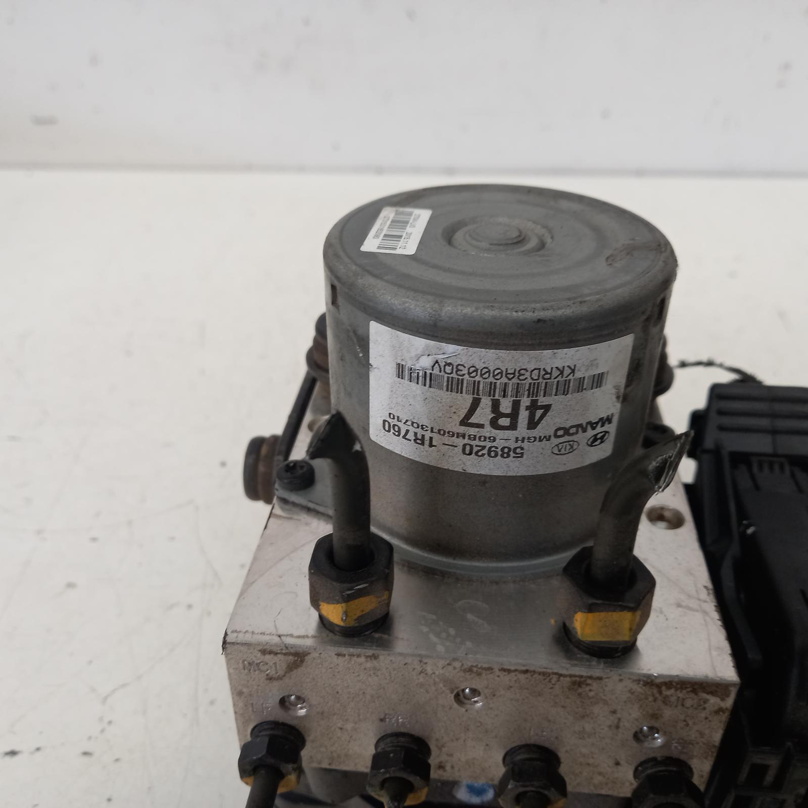 View Auto part Abs Pump/Modulator Hyundai Accent 2015