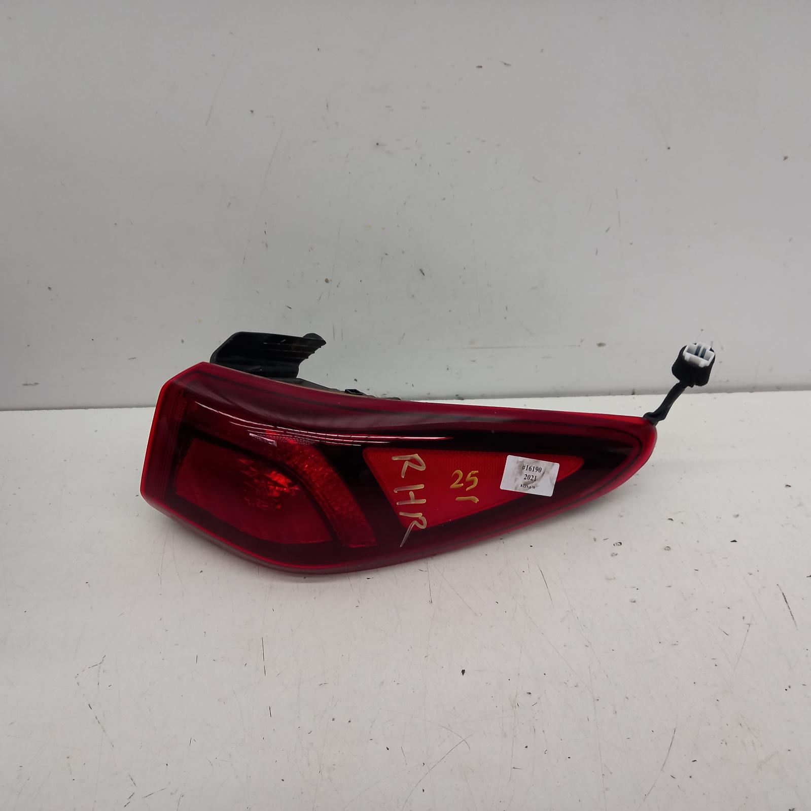 View Auto part Right Taillight Hyundai Kona 2021