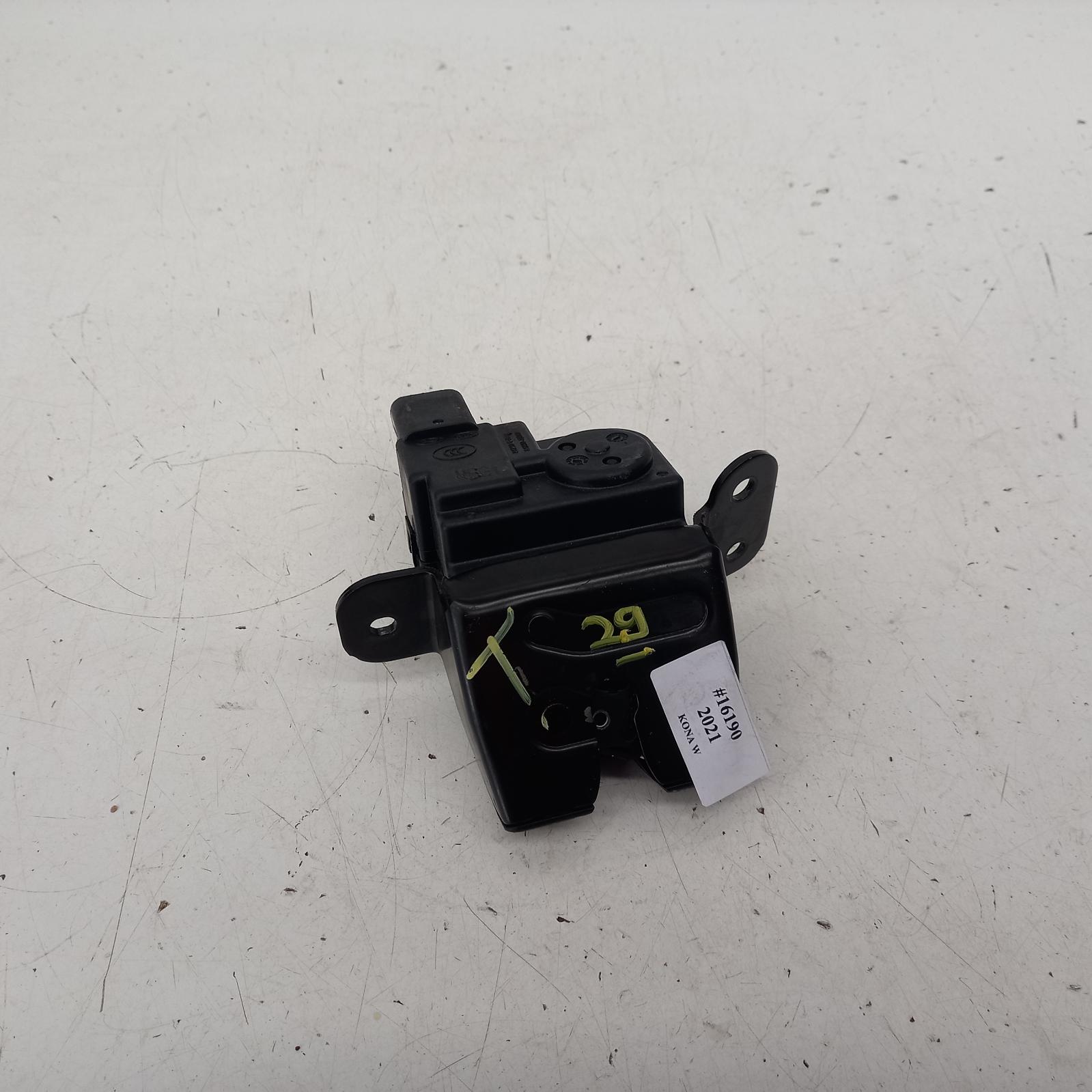 View Auto part Door/Boot/Gate Lock Hyundai Kona 2021