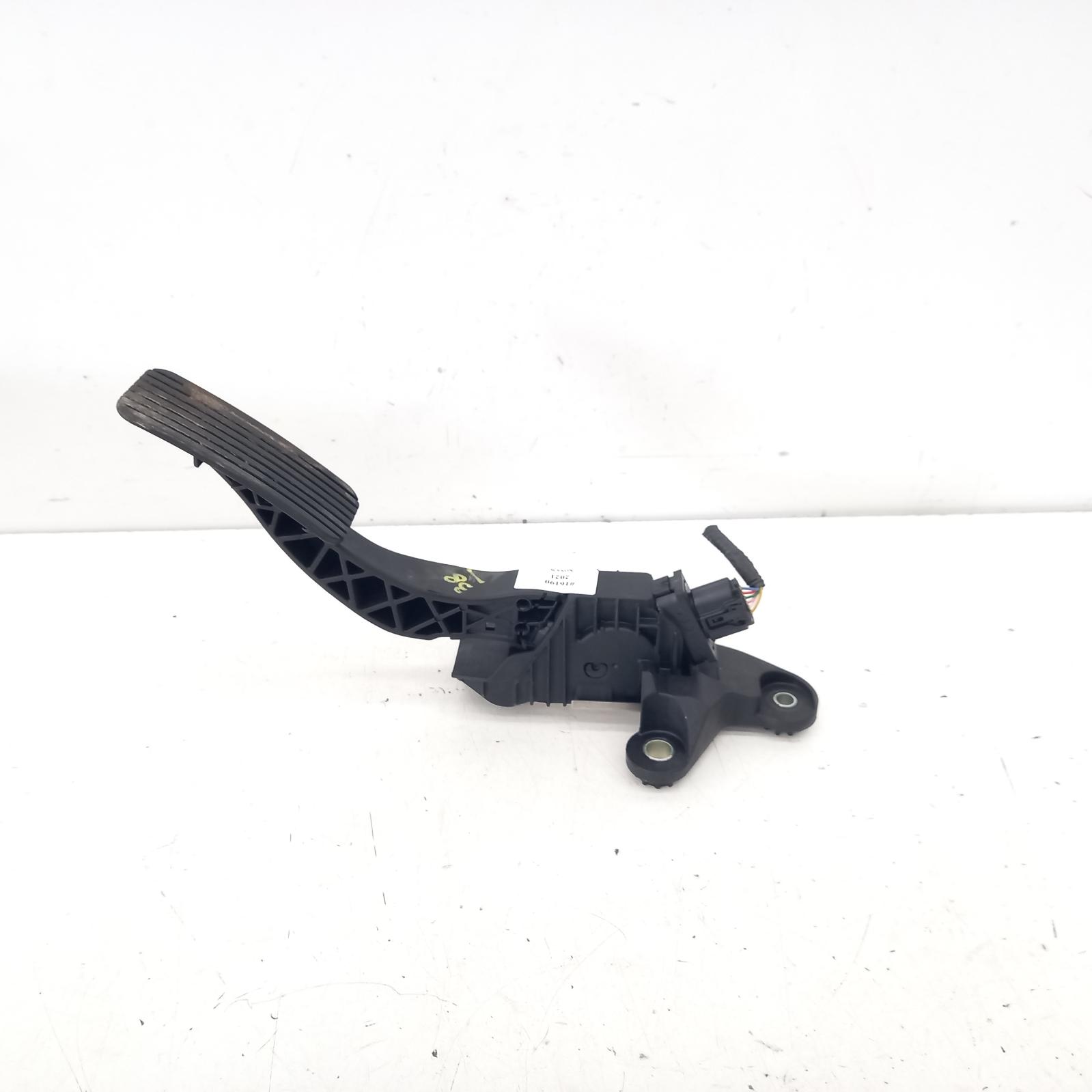 View Auto part Pedal Assembly Hyundai Kona 2021