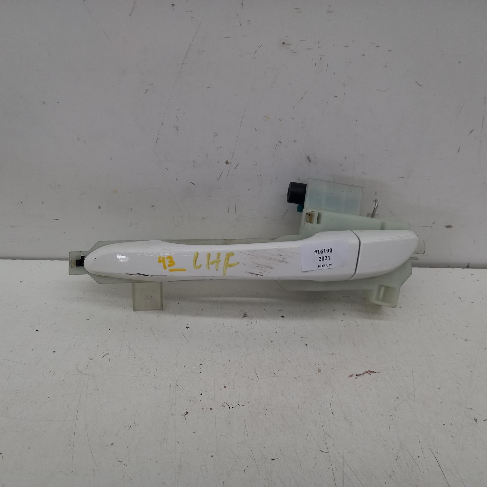 View Auto part Door Handle Hyundai Kona 2021