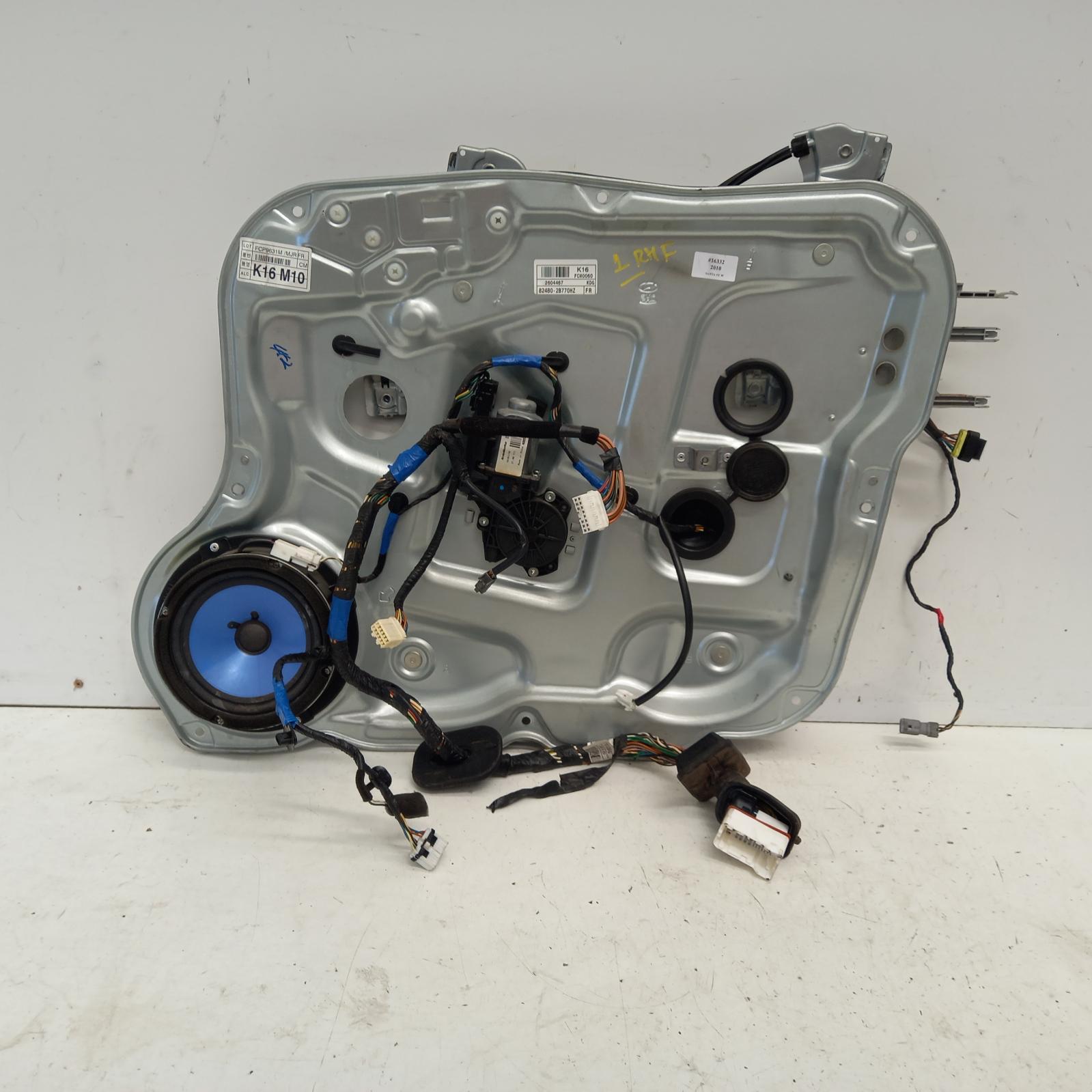 View Auto part Right Front Window Reg/Motor Hyundai Santa Fe 2010