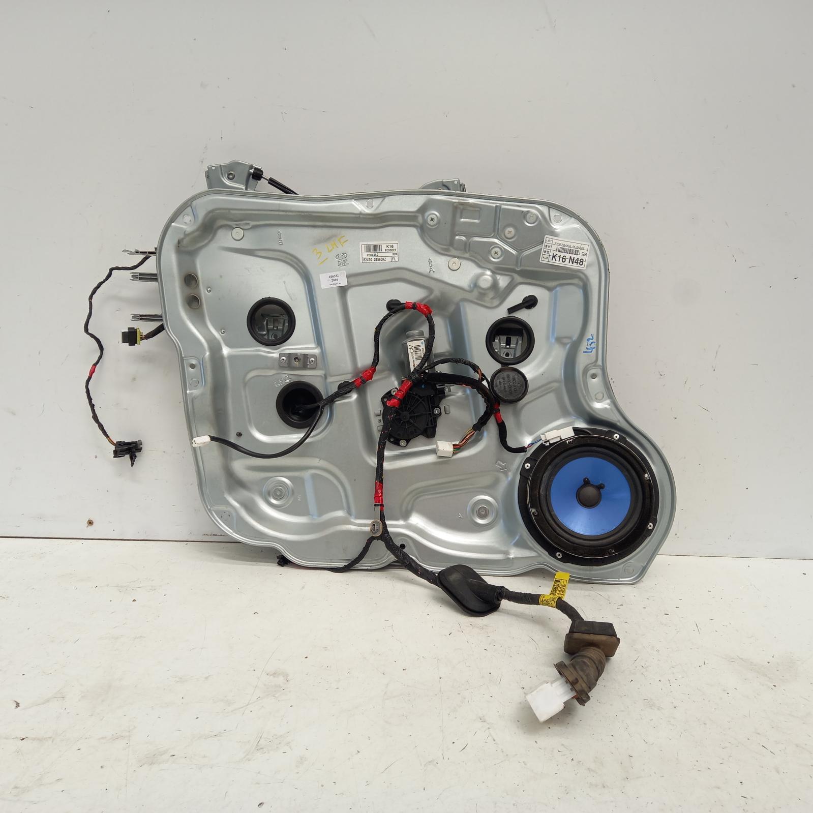 View Auto part Left Front Window Reg/Motor Hyundai Santa Fe 2010