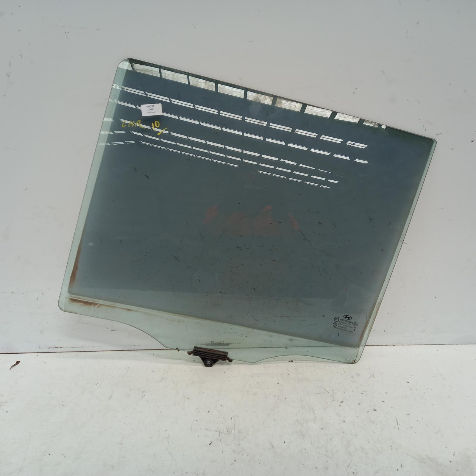 View Auto part Left Rear Door Window Hyundai Santa Fe 2010