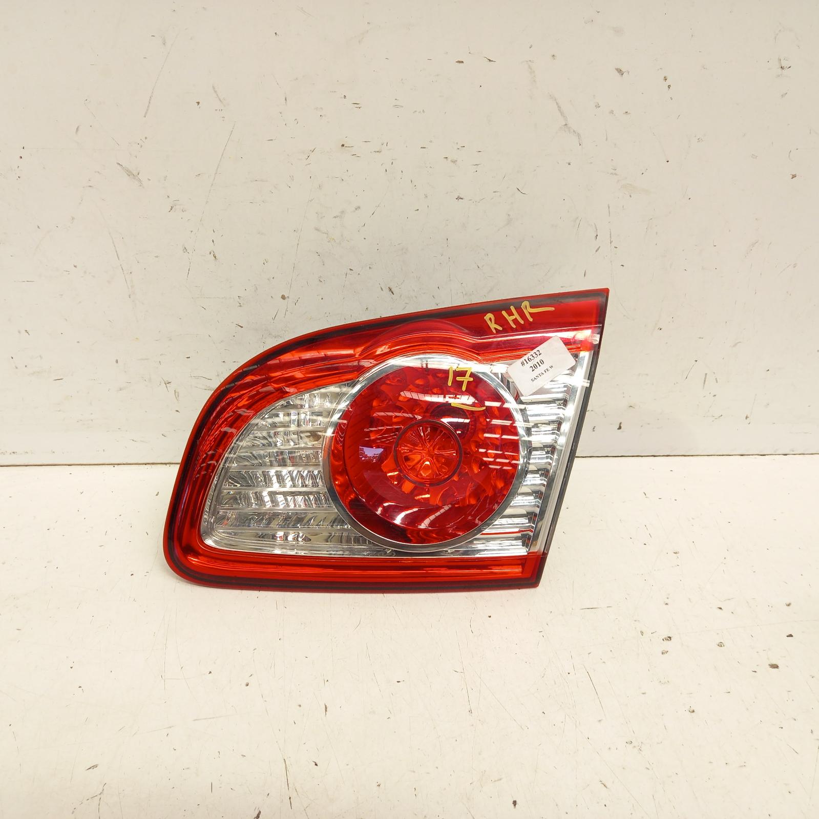 View Auto part Rear Garnish Hyundai Santa Fe 2010
