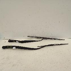 View Auto part Wiper Arm Hyundai Santa Fe 2010