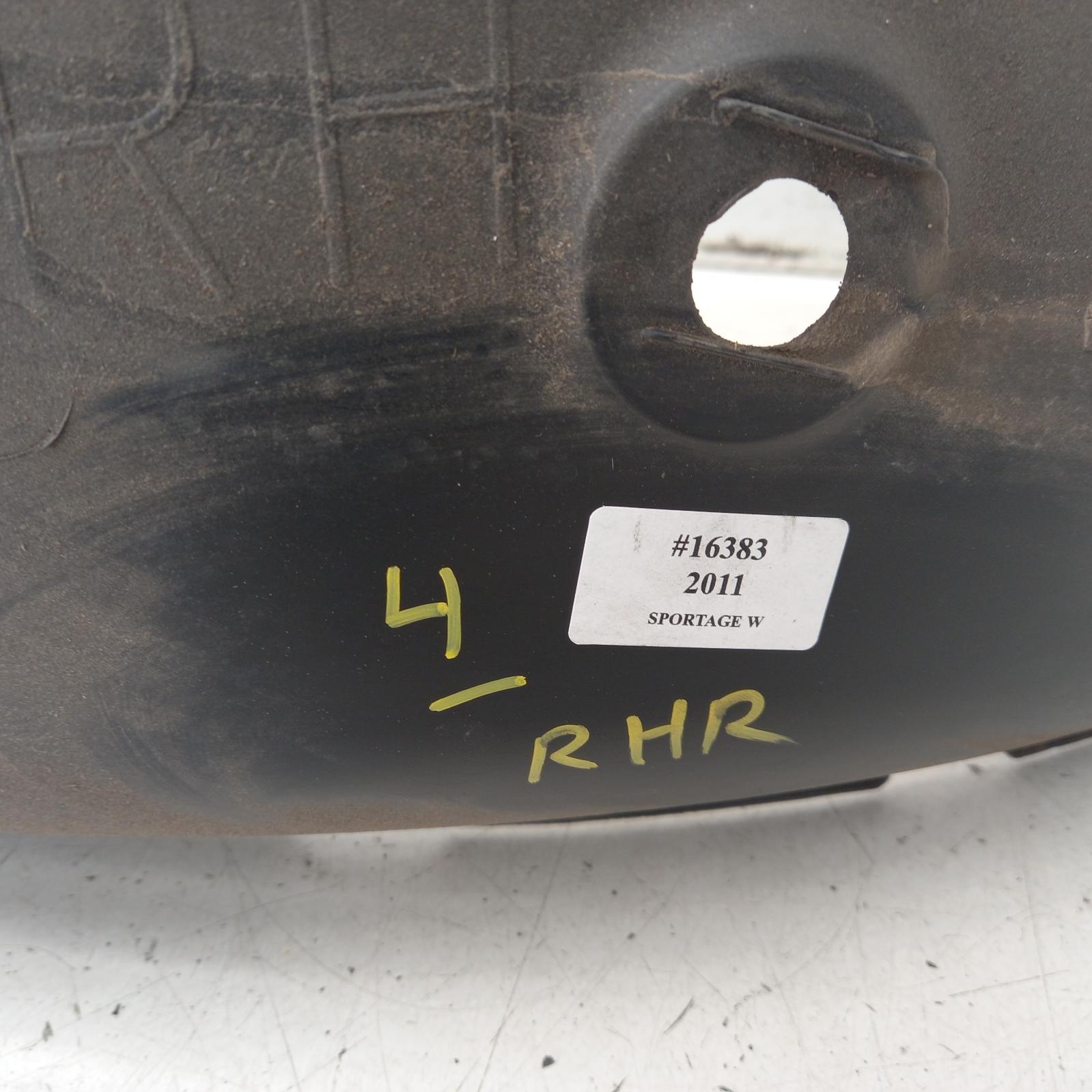 View Auto part Right Guard Liner Kia Sportage 2011