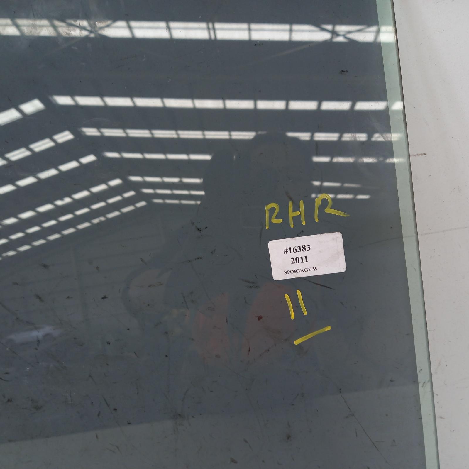 View Auto part Right Rear Door Window Kia Sportage 2011