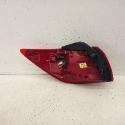 View Auto part Right Taillight Kia Sportage 2011