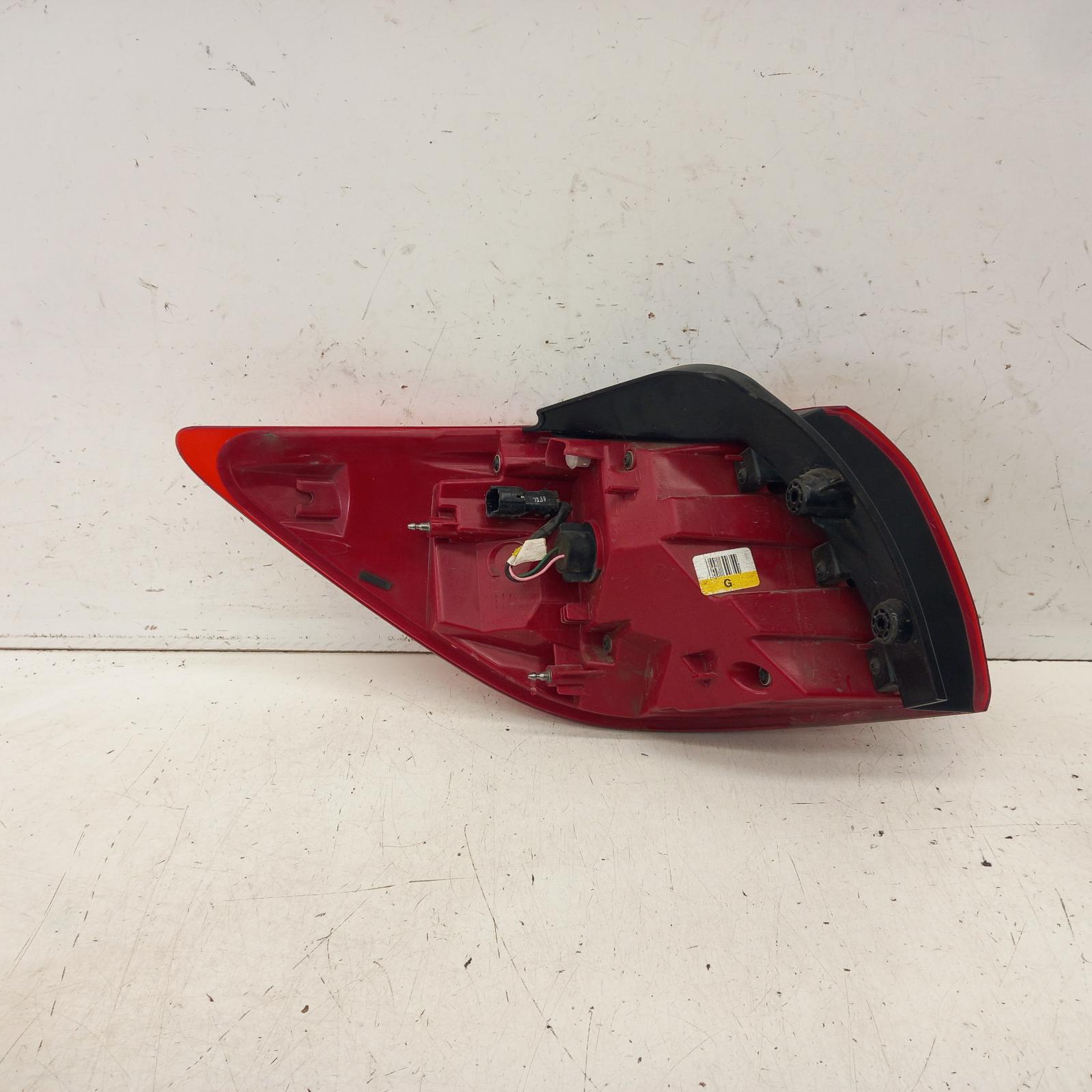 View Auto part Right Taillight Kia Sportage 2011