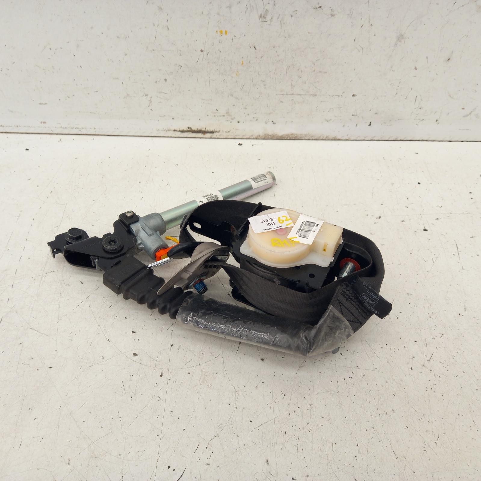 View Auto part Seatbelt/Stalk Kia Sportage 2011