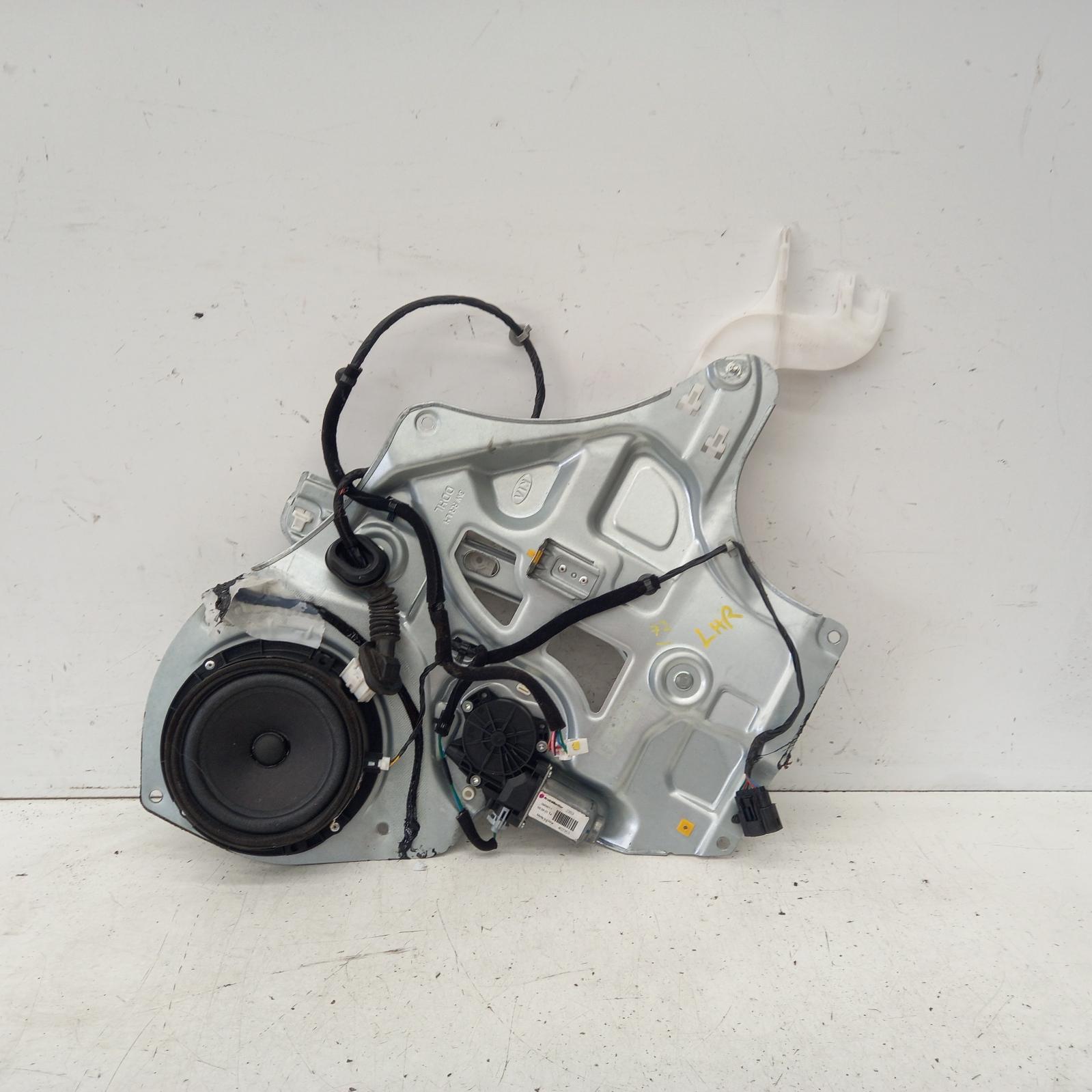 View Auto part Left Rear Wnd Reg/Motor Kia Sportage 2011