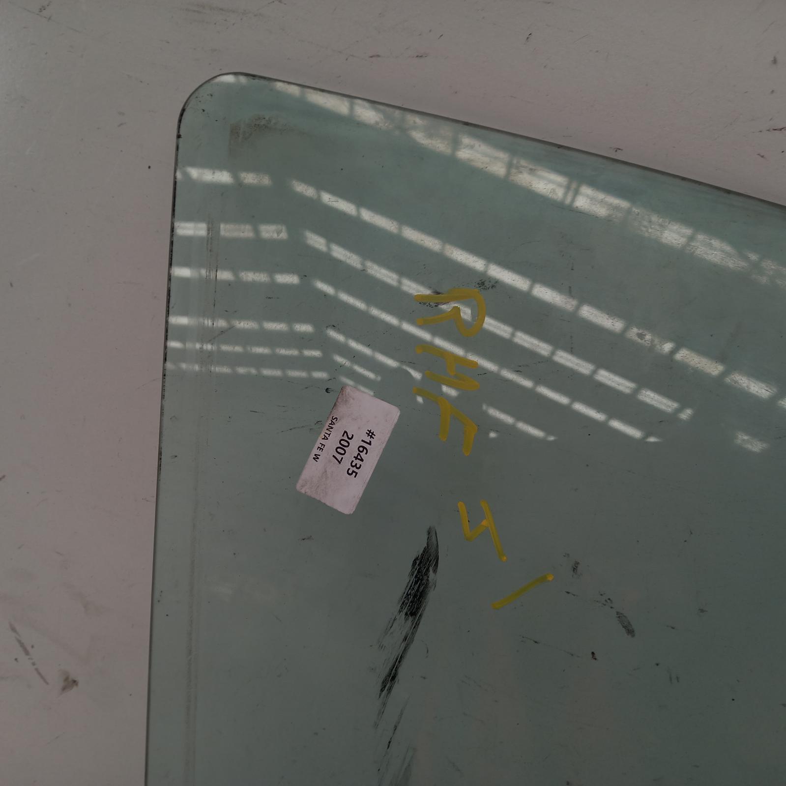 View Auto part Right Front Door Window Hyundai Santa Fe 2007