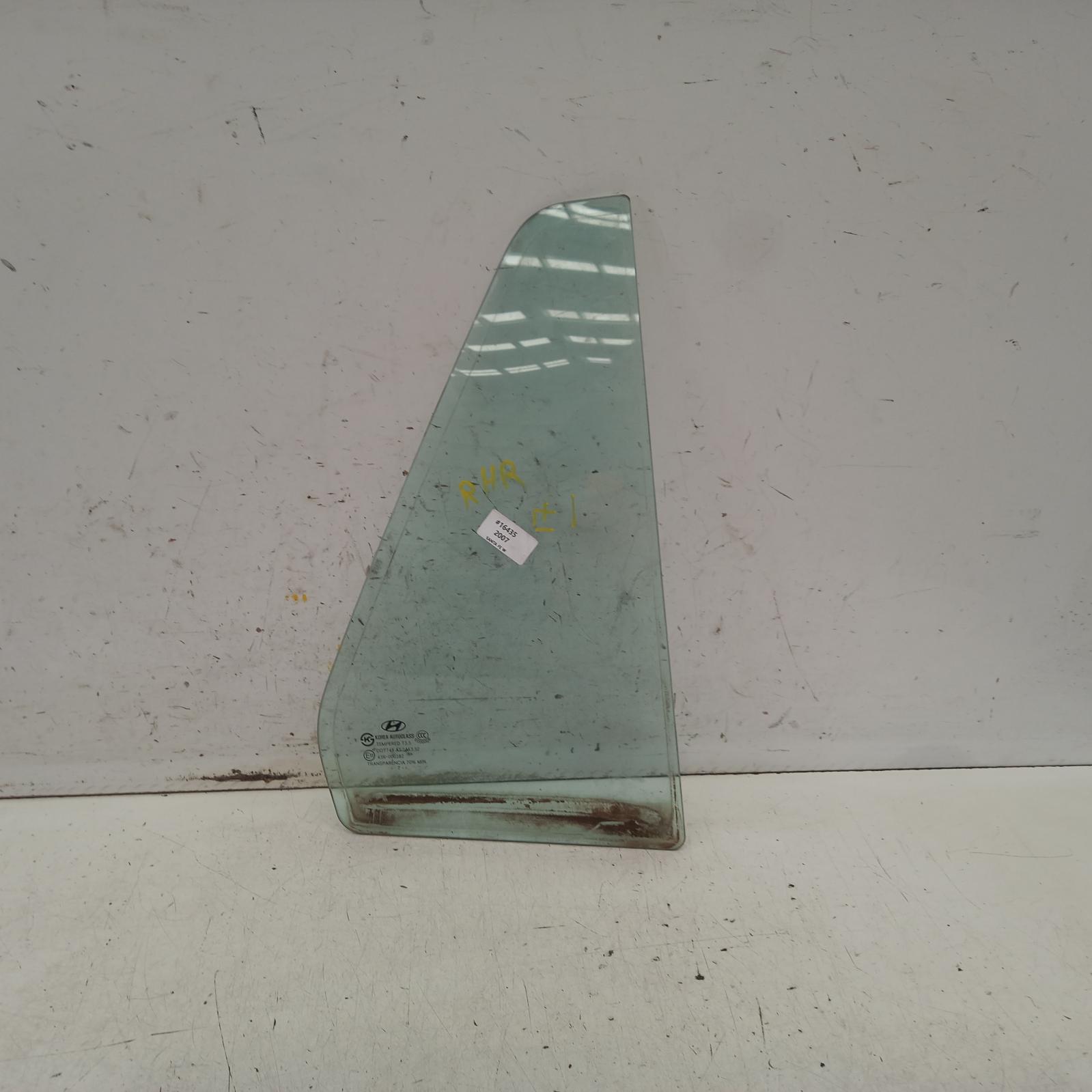 View Auto part Right Rear 1/4 Door Glass Hyundai Santa Fe 2007