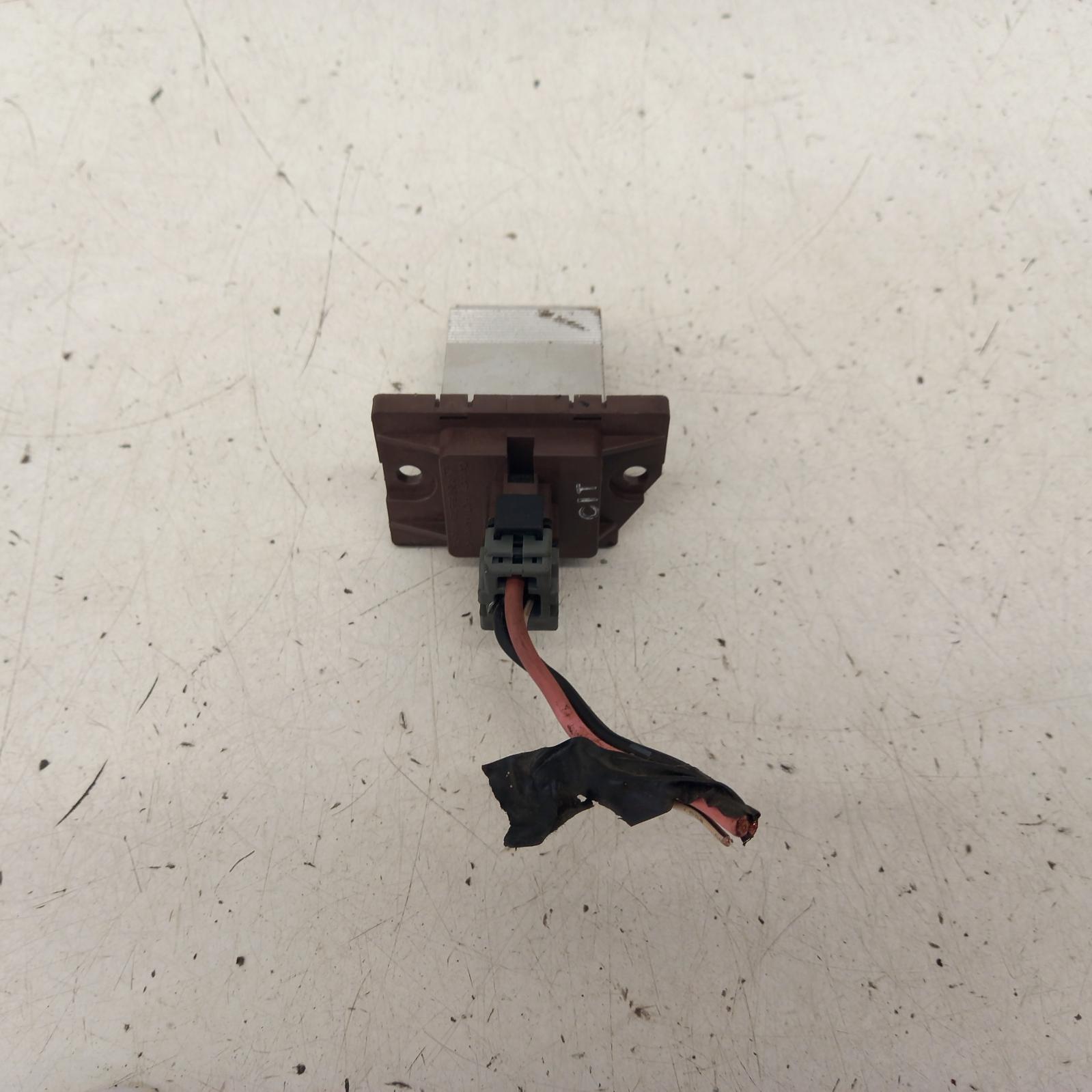 View Auto part Fan Speed Resistor Hyundai Santa Fe 2007