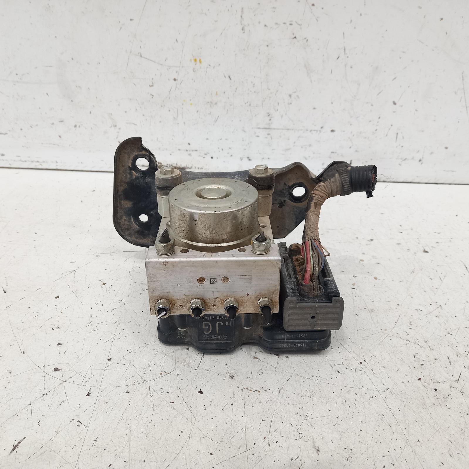 Abs Pump/Modulator Hilux Toyota 2015