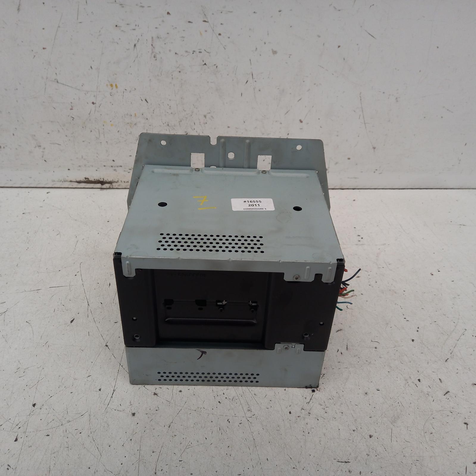 View Auto part Radio/Cd/Dvd/Sat/Tv Holden Commodore 2011