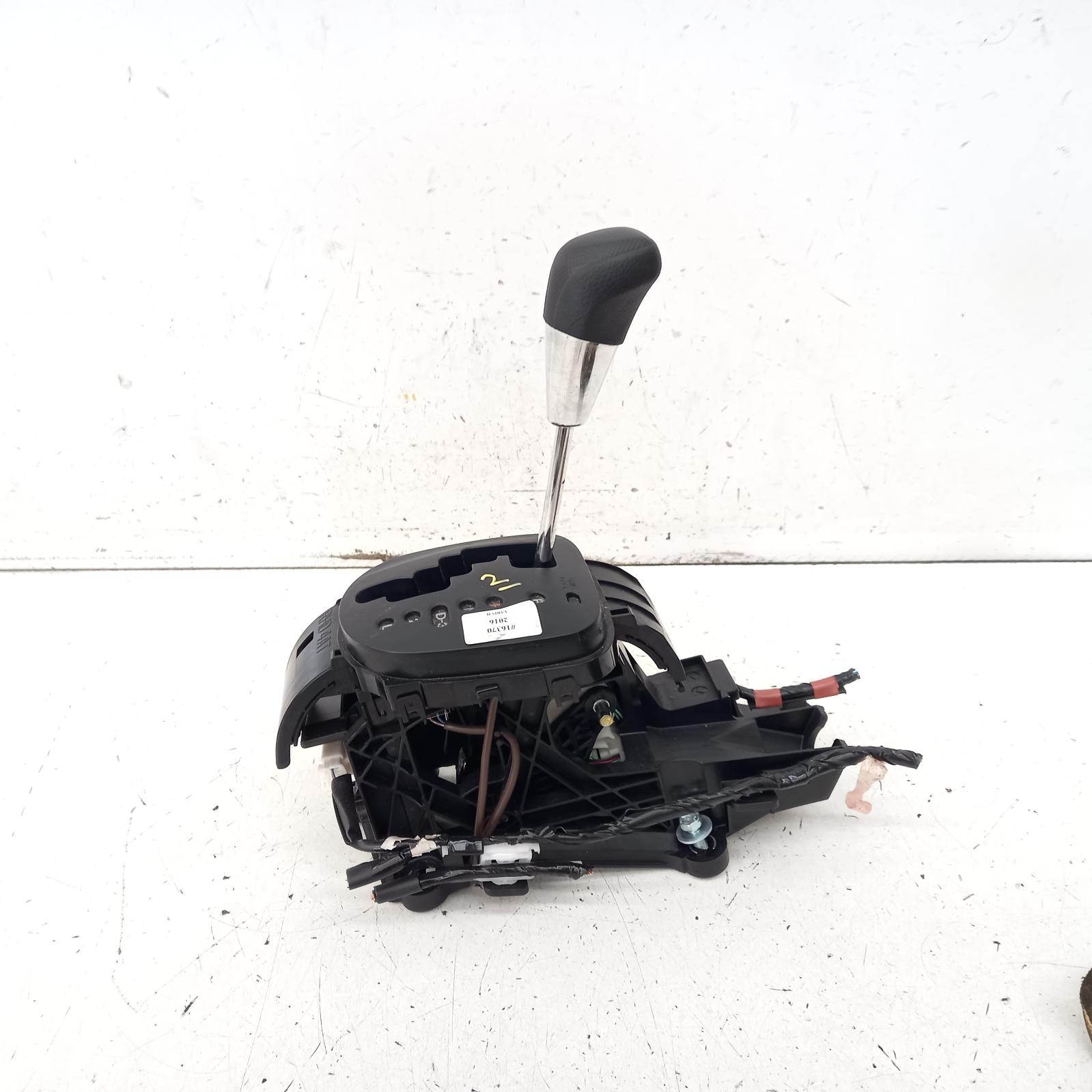 Gear Stick/Shifter Yaris Toyota 2016