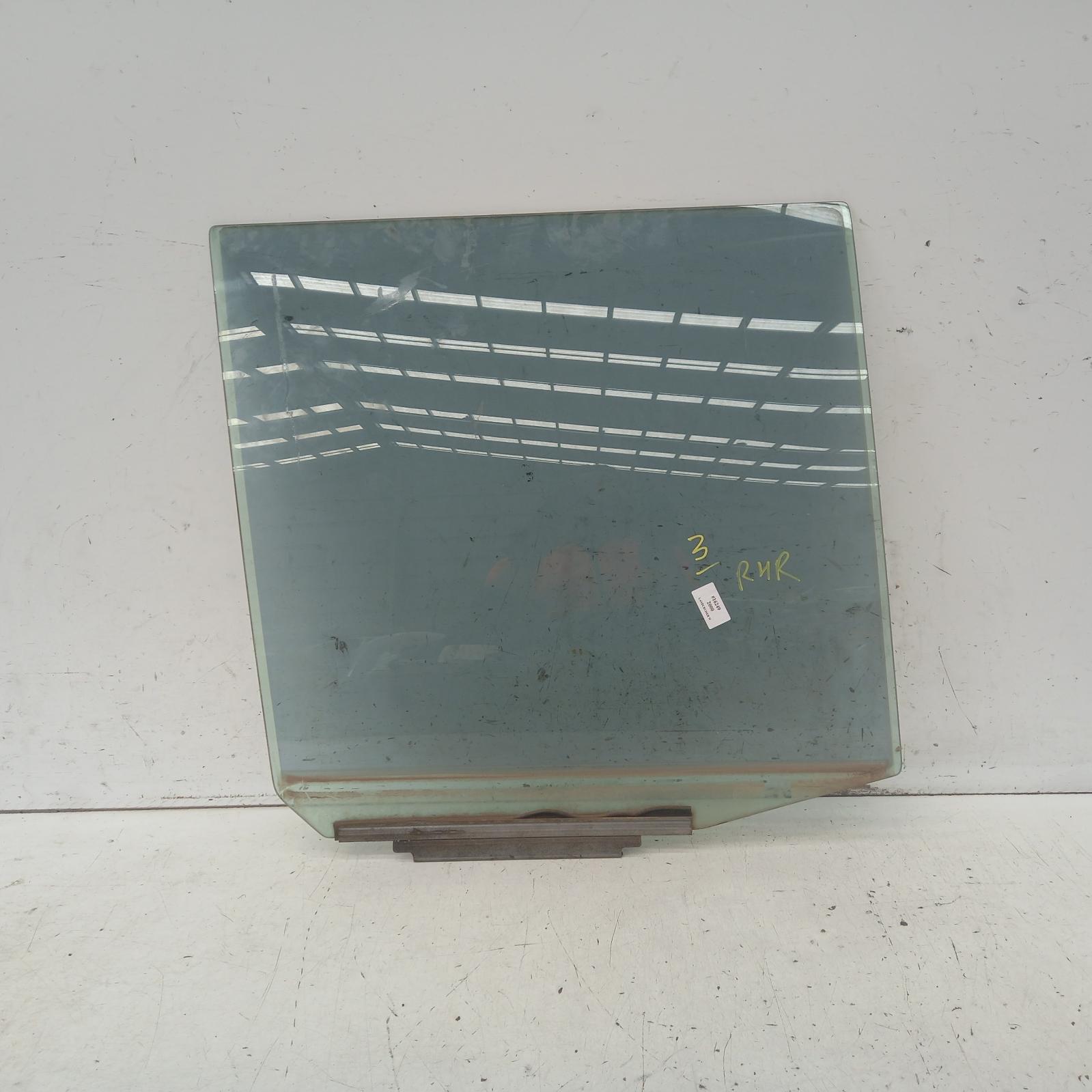 1999 Toyota Landcruiser Right Rear Door Window View Auto part Right Rear Door Window Toyota Landcruiser 1999