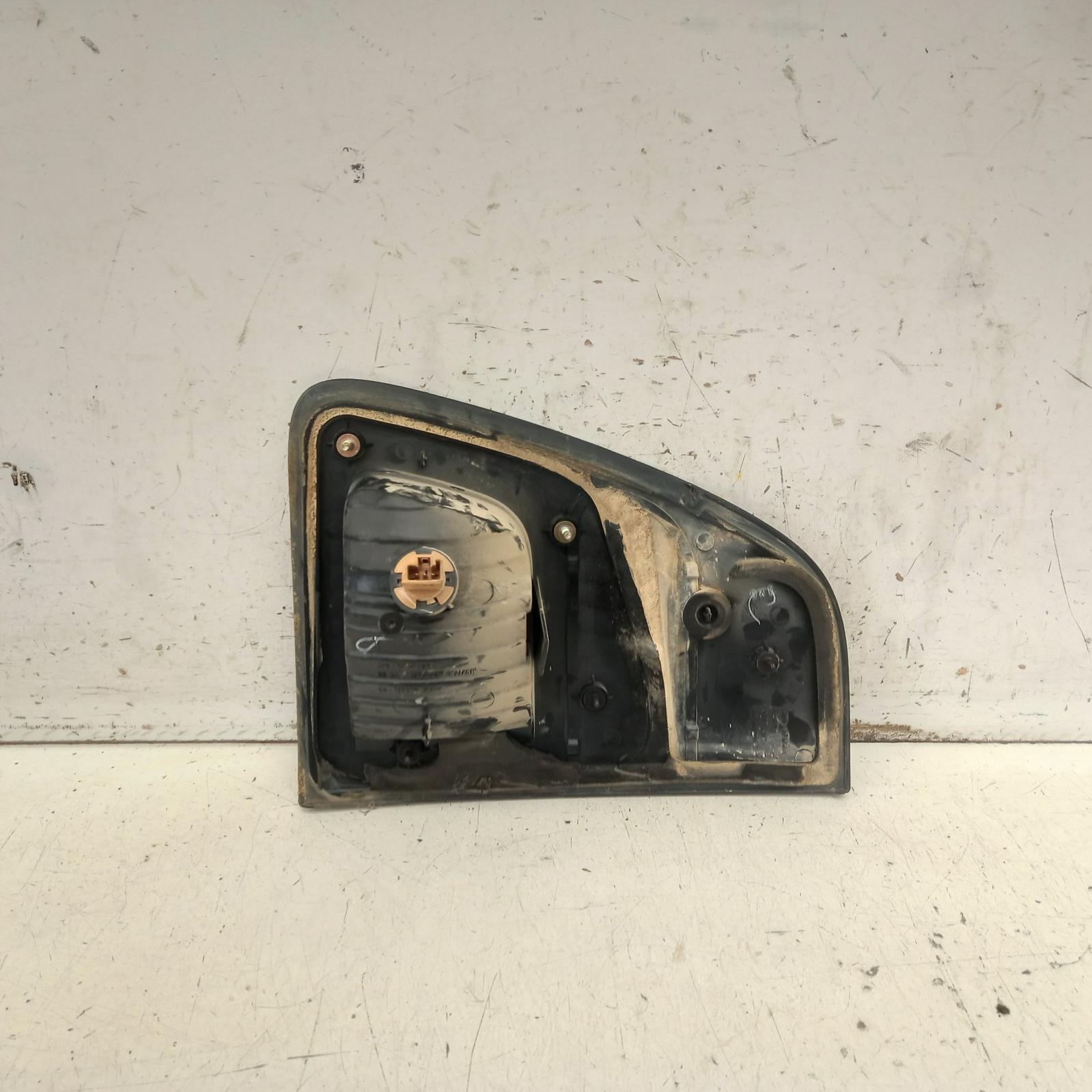 1999 Toyota Landcruiser Rear Garnish View Auto part Rear Garnish Toyota Landcruiser 1999