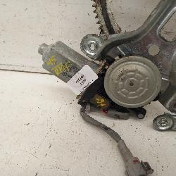 View Auto part Right Front Window Reg/Motor Toyota Landcruiser 1999