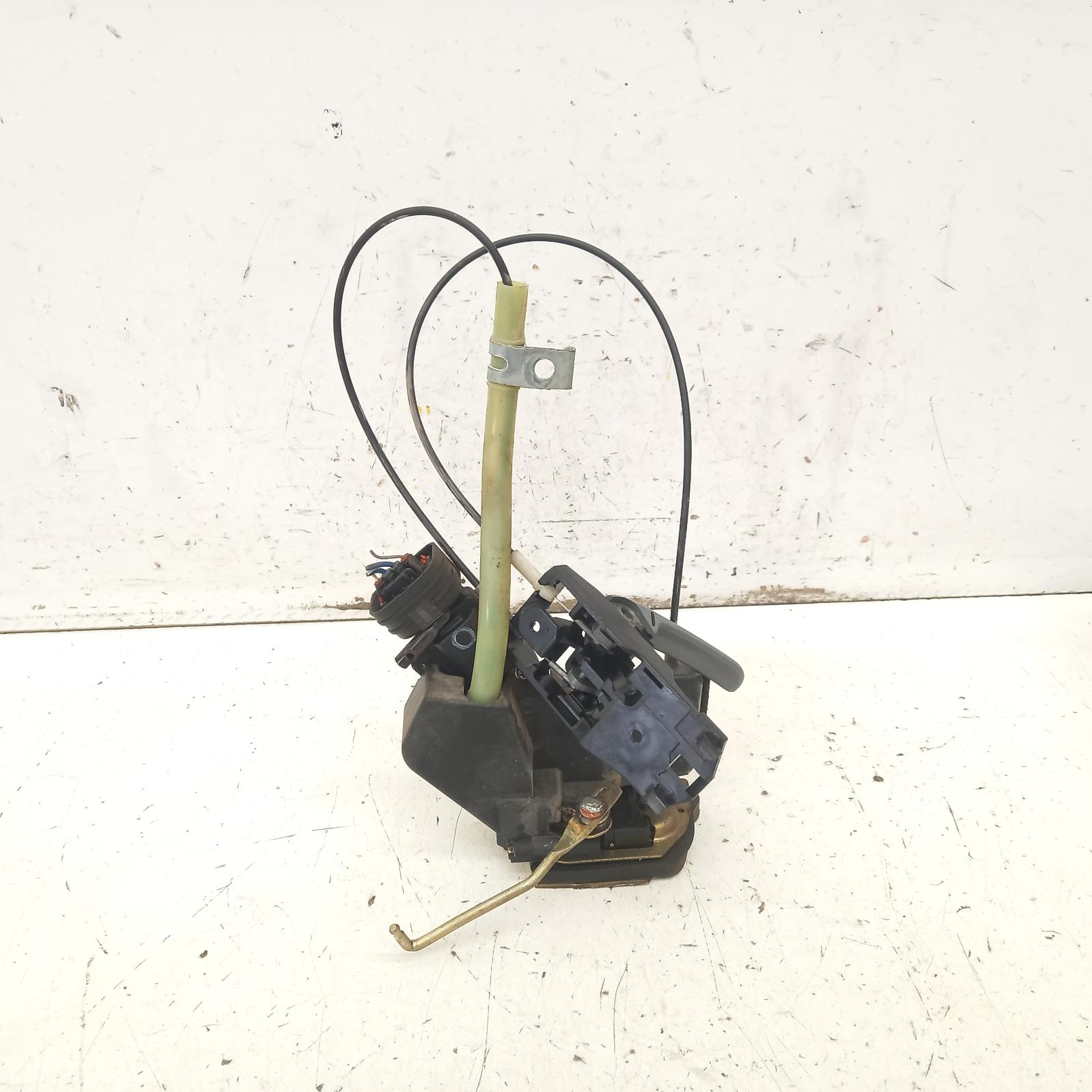 1999 Toyota Landcruiser Door/Boot/Gate Lock View Auto part Door/Boot/Gate Lock Toyota Landcruiser 1999