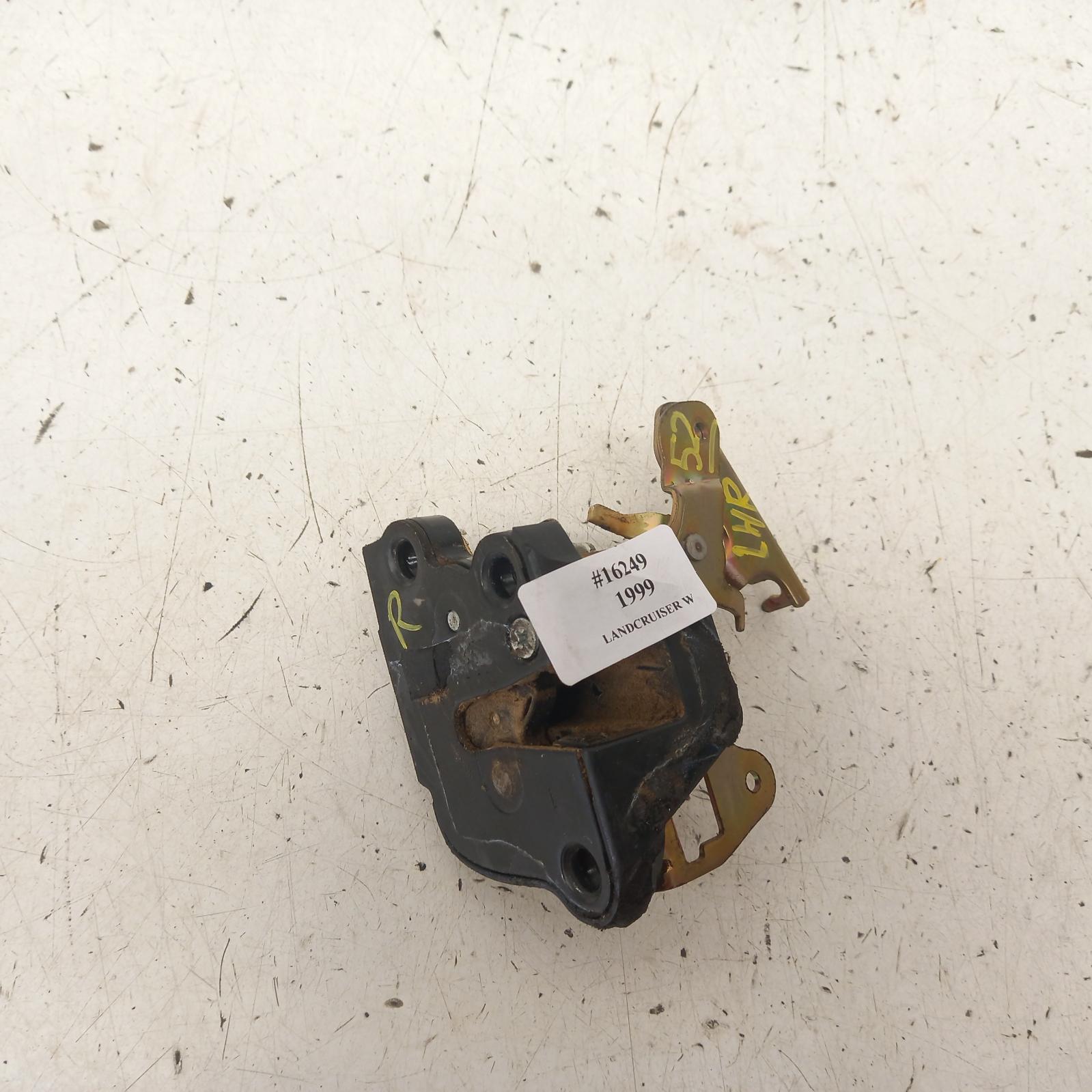 1999 Toyota Landcruiser Door/Boot/Gate Lock View Auto part Door/Boot/Gate Lock Toyota Landcruiser 1999