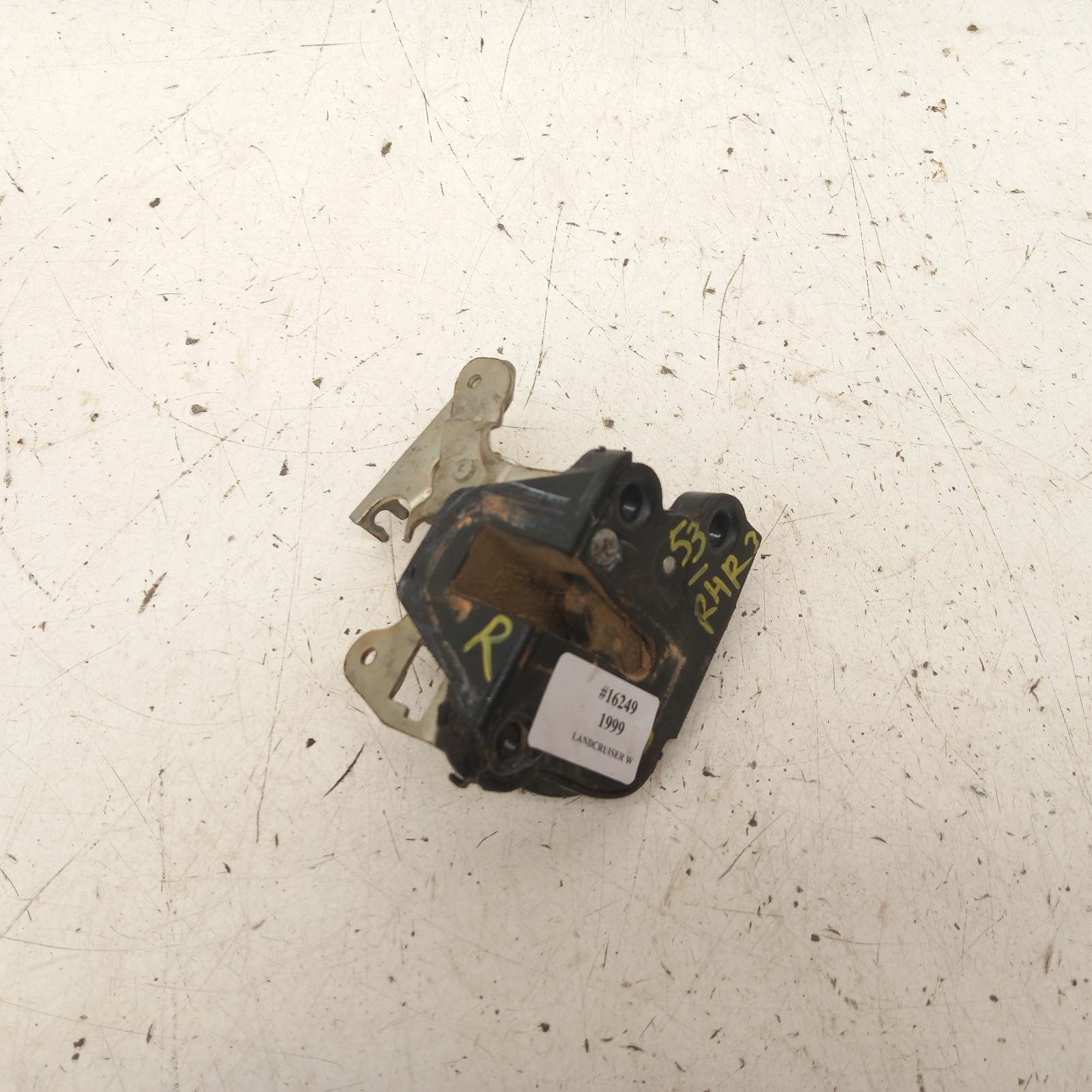 1999 Toyota Landcruiser Door/Boot/Gate Lock View Auto part Door/Boot/Gate Lock Toyota Landcruiser 1999
