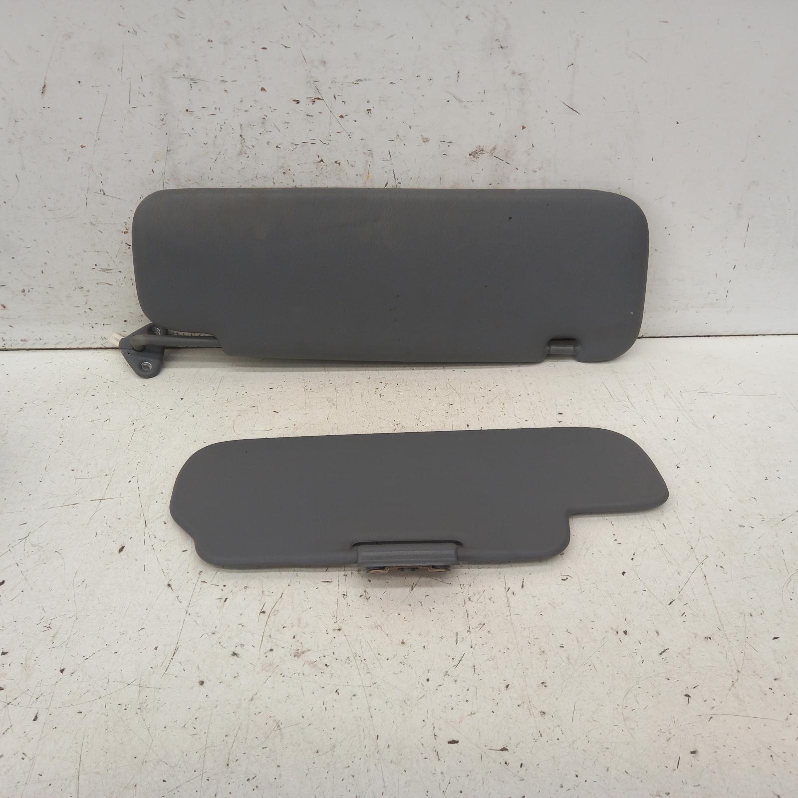 1999 Toyota Landcruiser Sunvisor View Auto part Sunvisor Toyota Landcruiser 1999