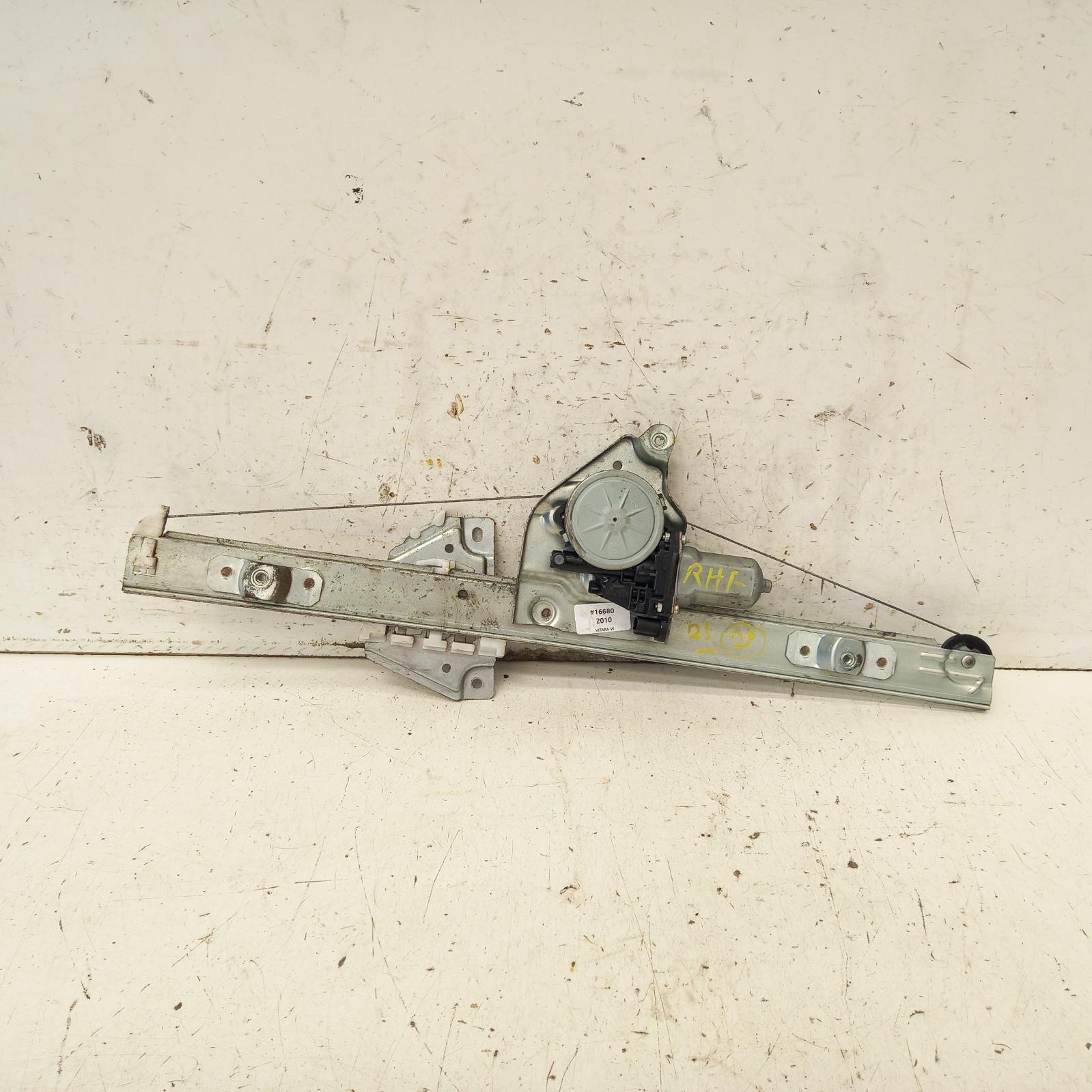 View Auto part Right Front Window Reg/Motor Suzuki Vitara 2010